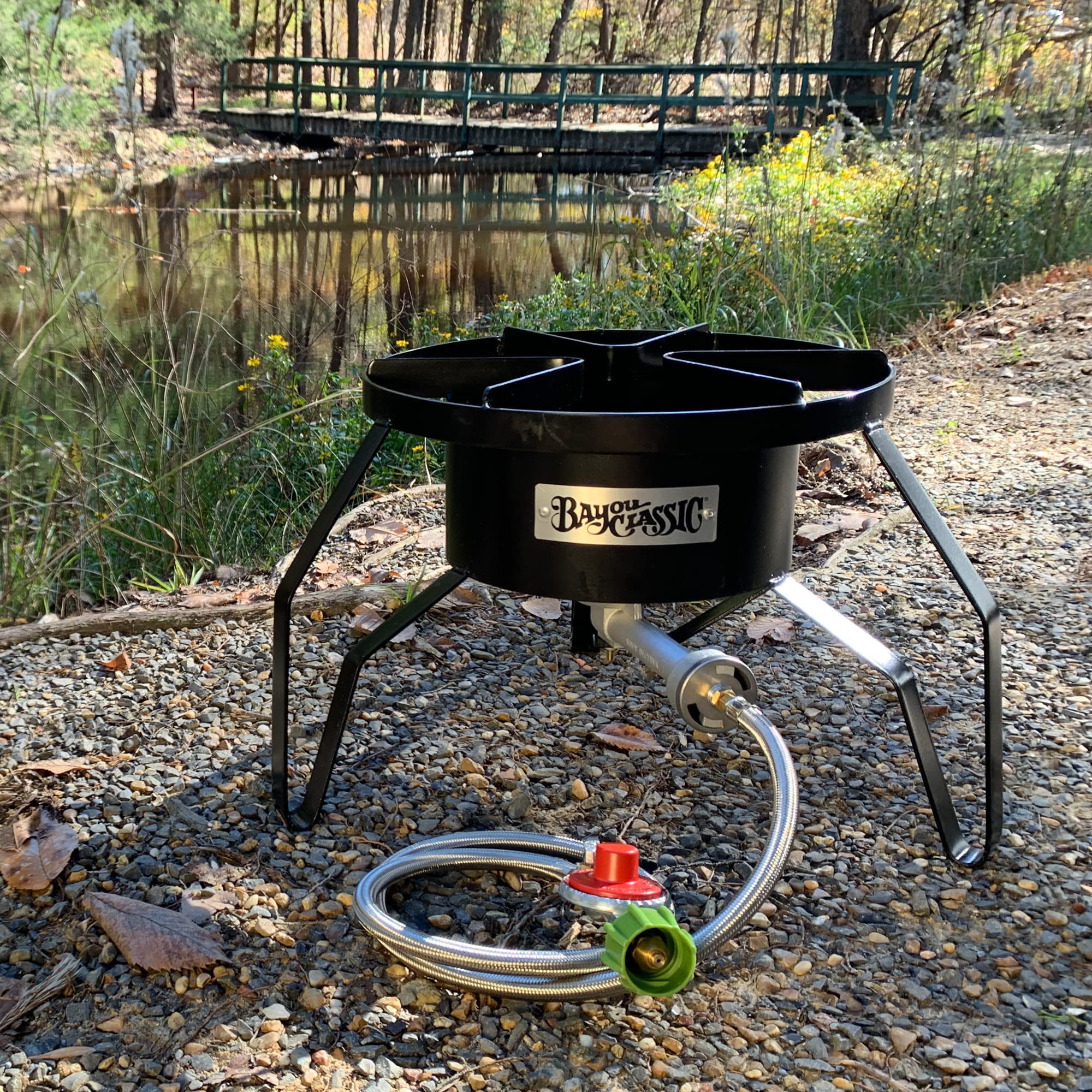 High Pressure Bayou Classic Cooker, 14" Wide, 10 psi SP10 Cooker,Black,18″ x 18″ x 13″. Weight: 13.8lbs.