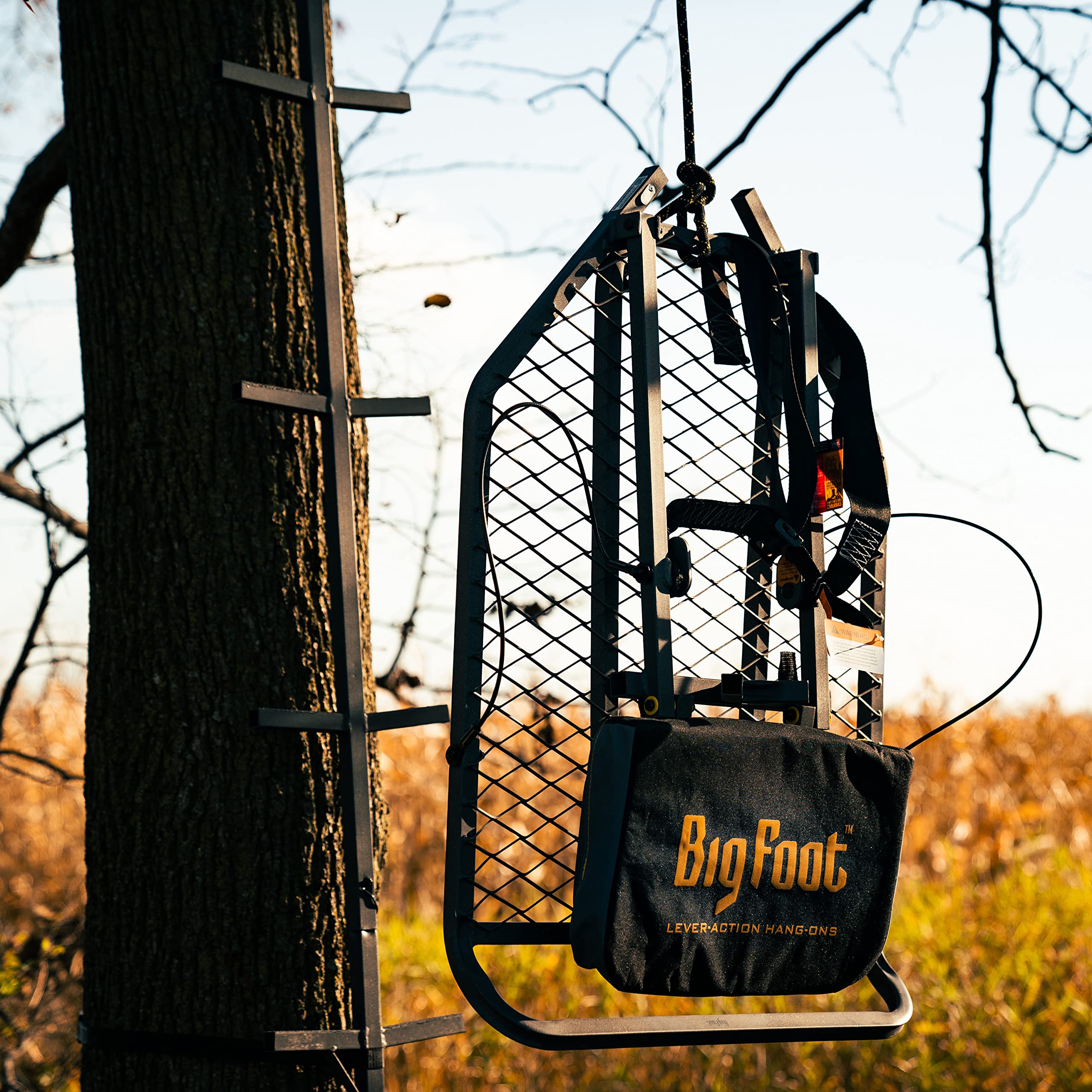 Big Foot™ XL Classic Lever-Action Hang-On Treestand, Rivers Edge® Flip-Up Padded Seat, 24” x 37” Large Platform, Footrest, RE554