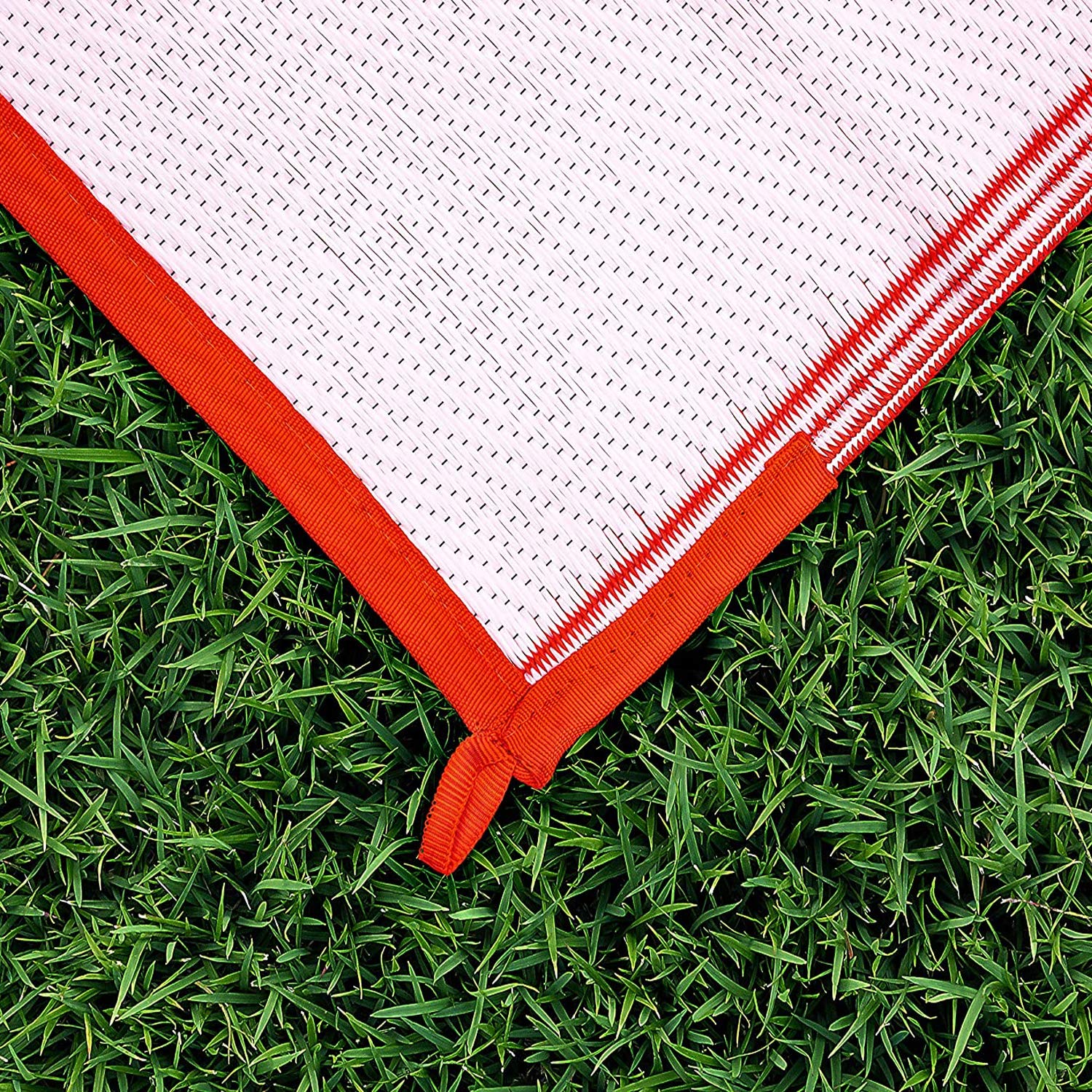 Camco Reversible Large Outdoor Patio Mat - Easy to Clean, Perfect for Picnics, Cookouts, Camping, and The Beach (9' x 12', Texas Flag Design) (42860)