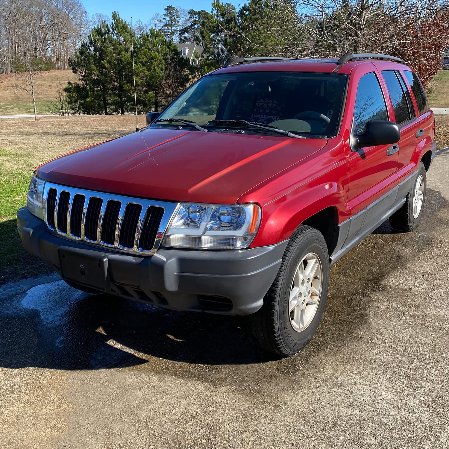 Chrome Headlights SPEC-D TUNING with Fiber Optic LED Strips Compatible with 1999-2004 Jeep Grand Cherokee, Left + Right Pair Headlamp Assembly