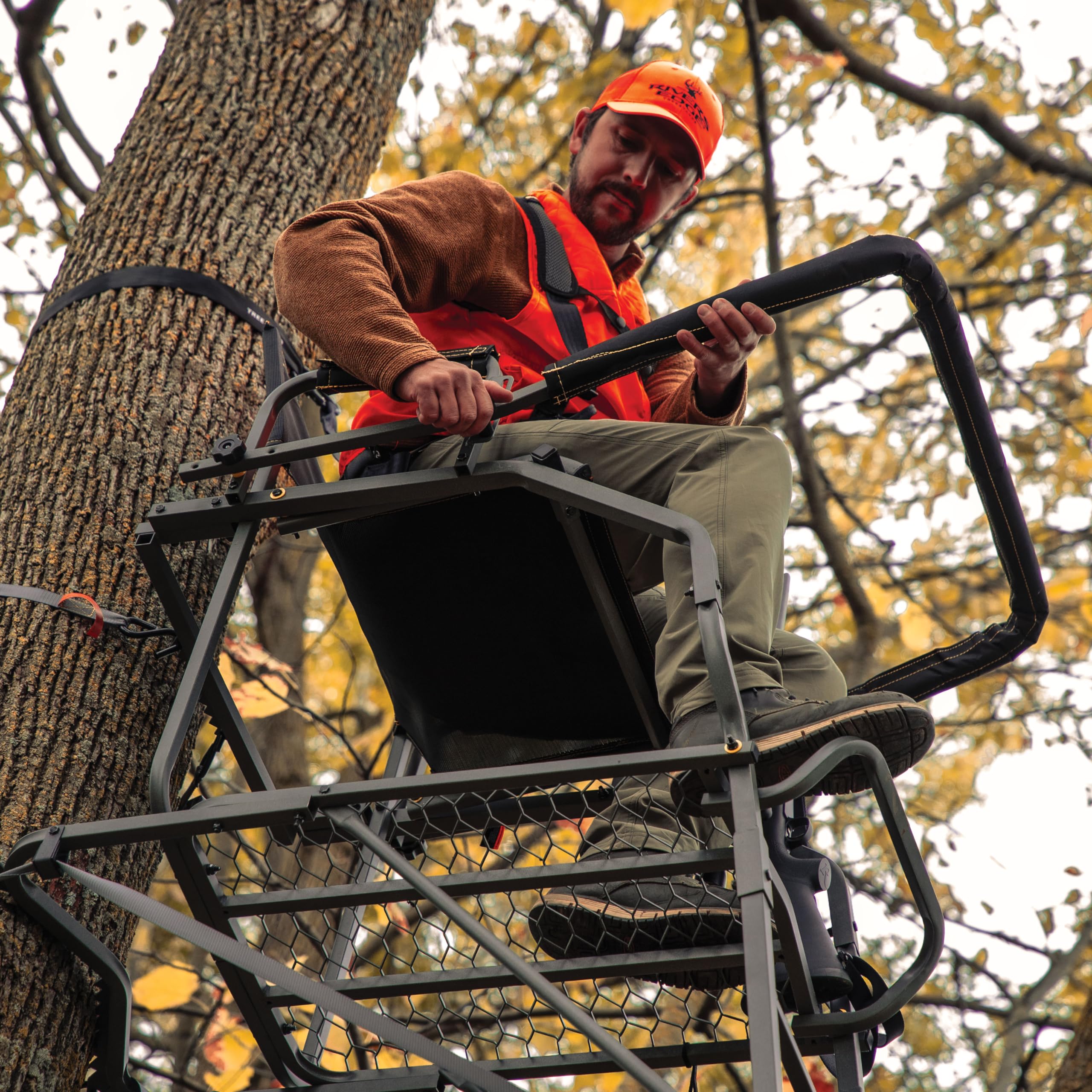 Uppercut LS Rivers Edge 1-Man Ladder Stand, 22'3" Height, Lockdown Strapping System, Flip-Up TearTuff Mesh Seat, 27" Deep Platform, Flip-Out Footrest, 2-Way Adjustable Shooting Rail, RE671
