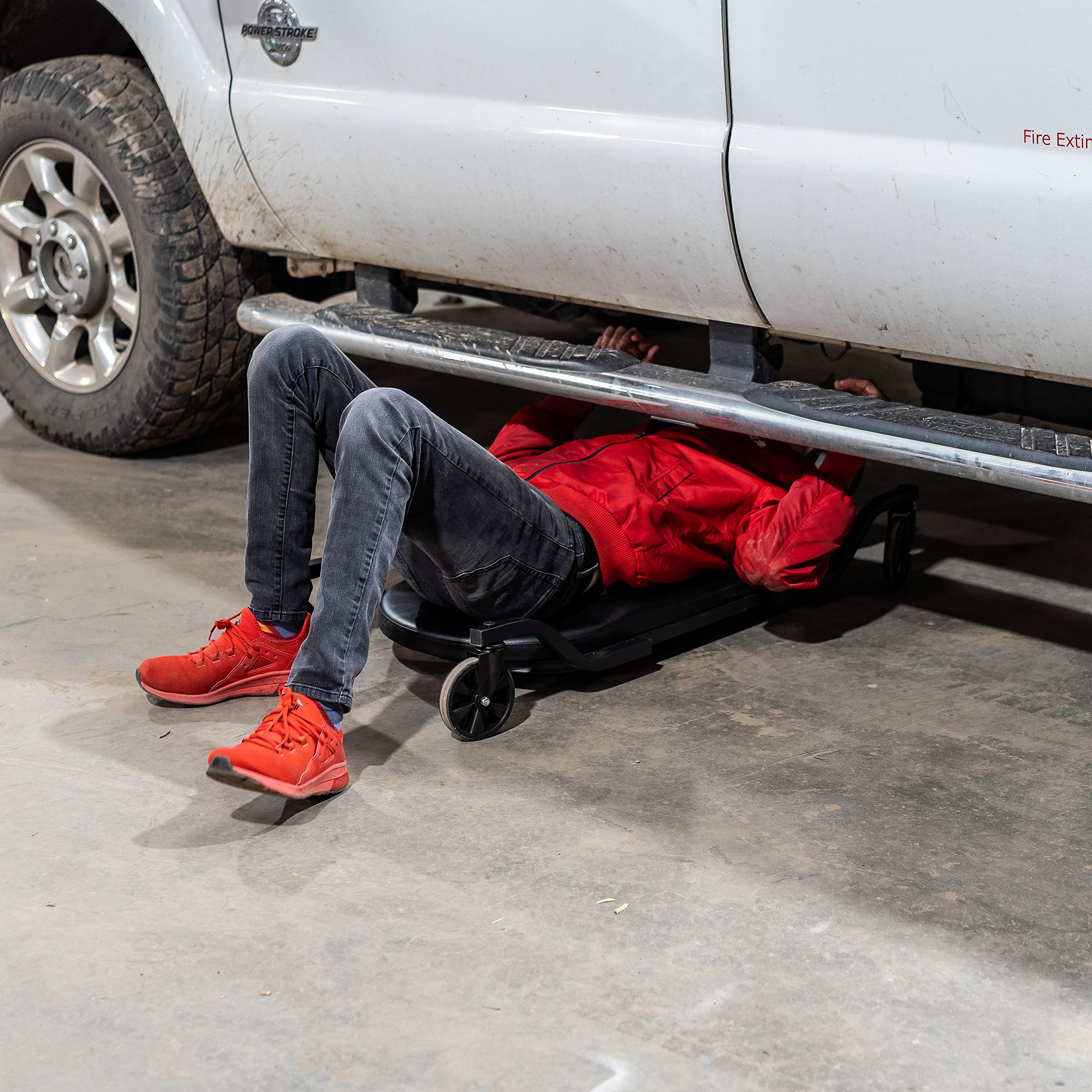Traxion Wide Body 1-100 ProGear Low Profile Automotive Creeper W/All-Terrain 5" Casters, Black