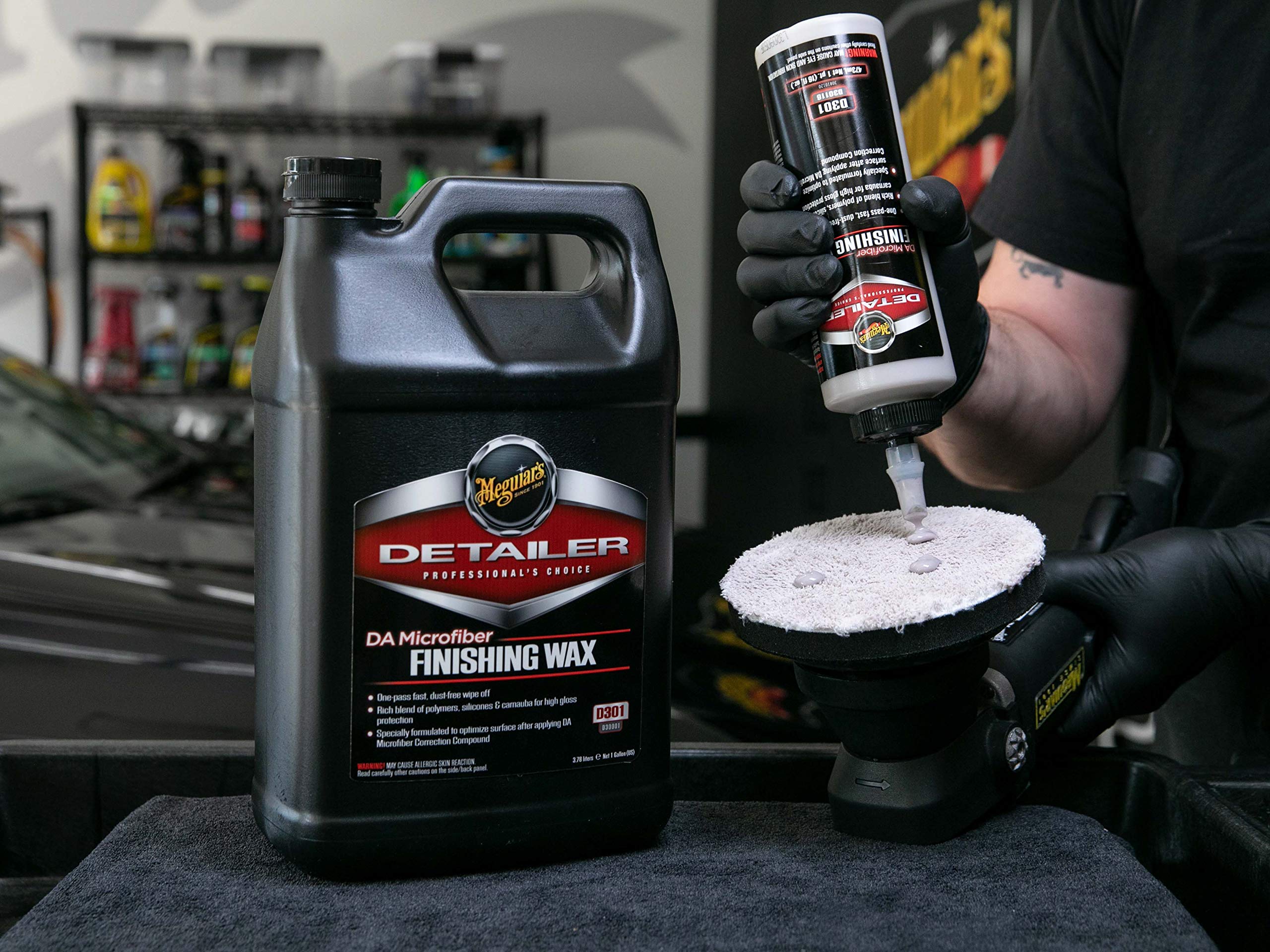 Meguiar's DA Microfiber Finishing Wax D30101 - Pro Car Polish Adds Protection While Removing Light Defects, Ideal for Use on DA Microfiber Finishing Disc and DA Polisher, 128 Oz, 1 Gal