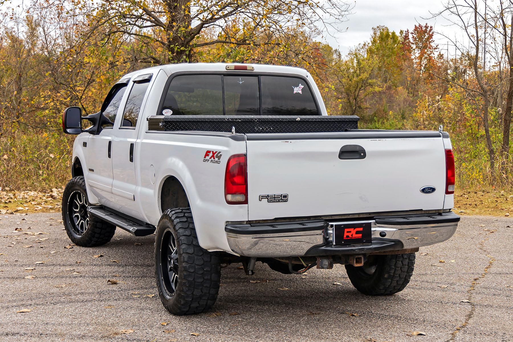 Rough Country Aluminum HD2 Running Boards for Ford F-250/F-350 Super Duty (1999-2016) Crew Cab - 5" Wide Non-Slip Step, Easy Bolt-on Install