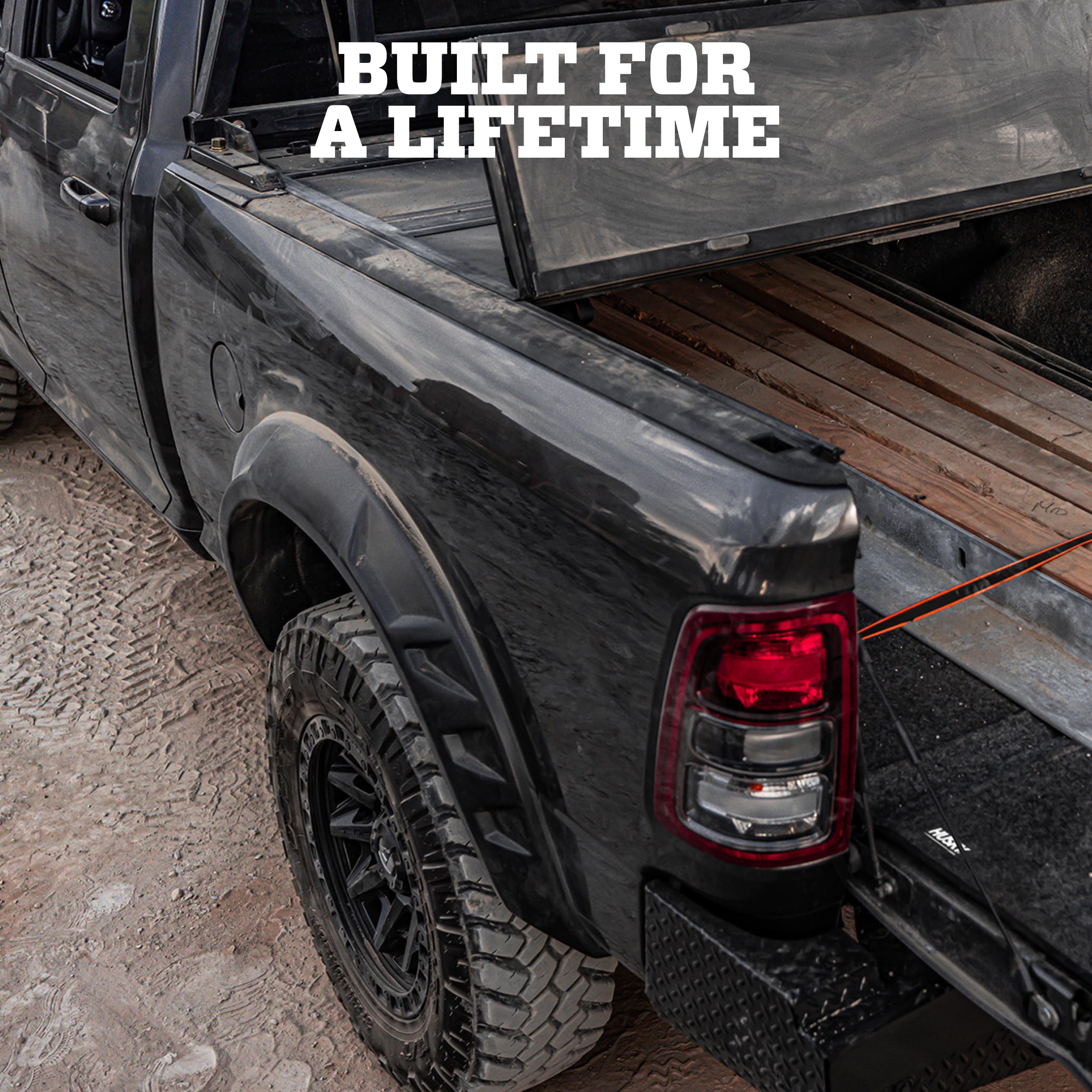 Husky Liners Fender Flares DRT Style | Fits 2017-2022 Ford F-250, F-350 Super Duty | Fender, 4-pc Black - 2802951
