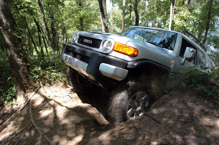 2" Lift Kit Rough Country for 2007-2014 Toyota FJ Cruiser 2WD/4WD - 763ARED