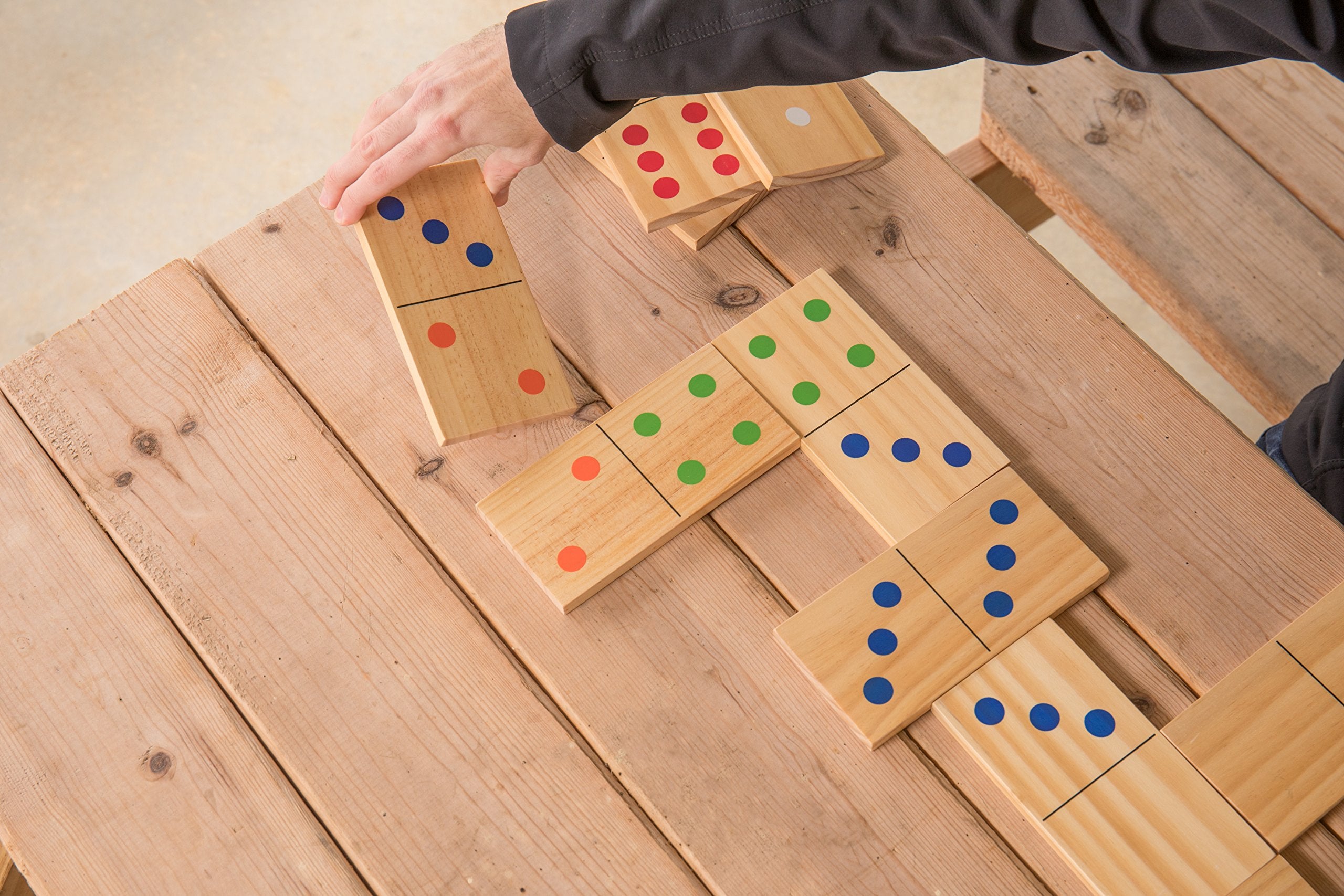 Domino Set Triumph USA, 28 pc Wood Lawn One Size