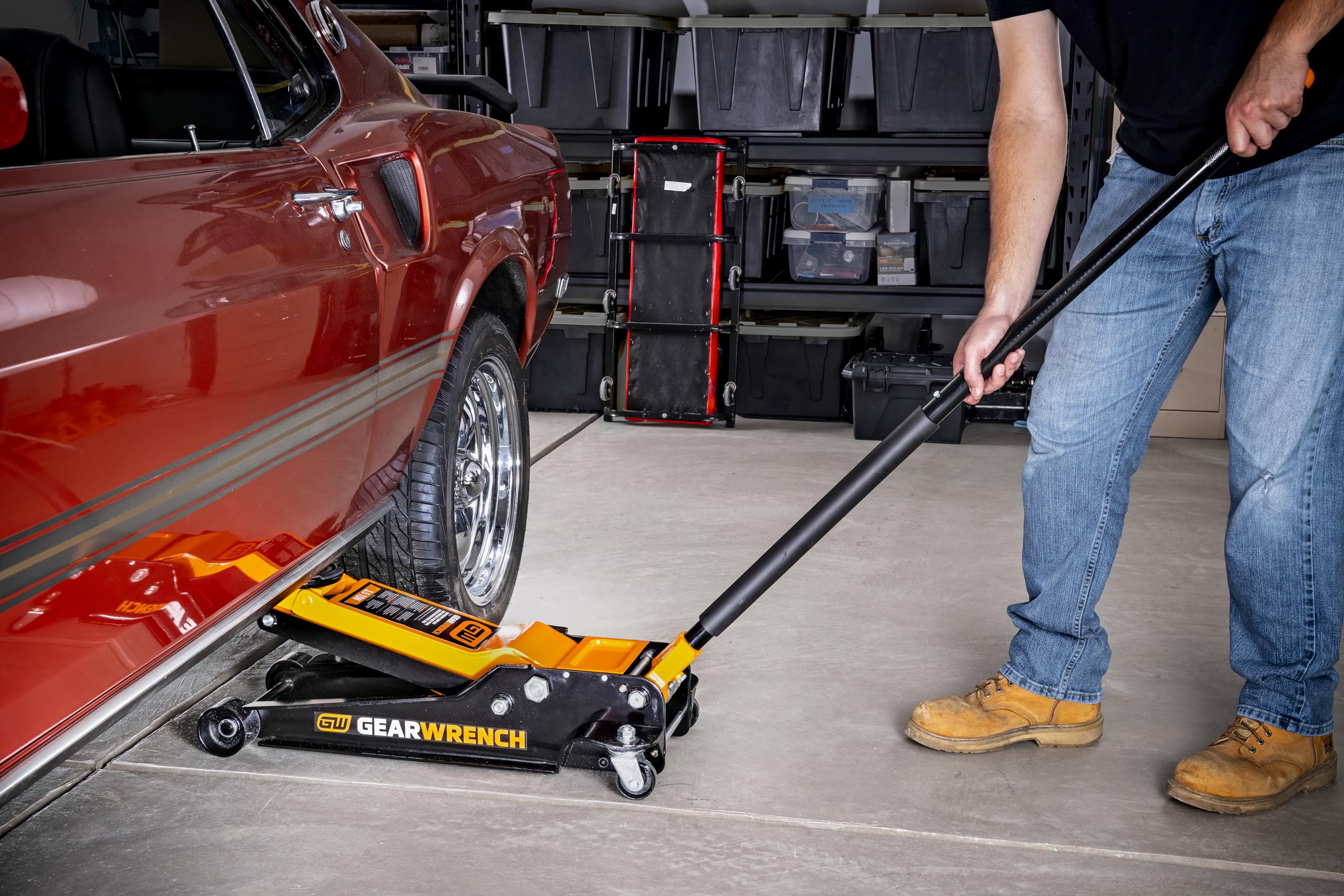 3.5 Ton GEARWRENCH Low Profile Floor Jack | GWLPFJ3T