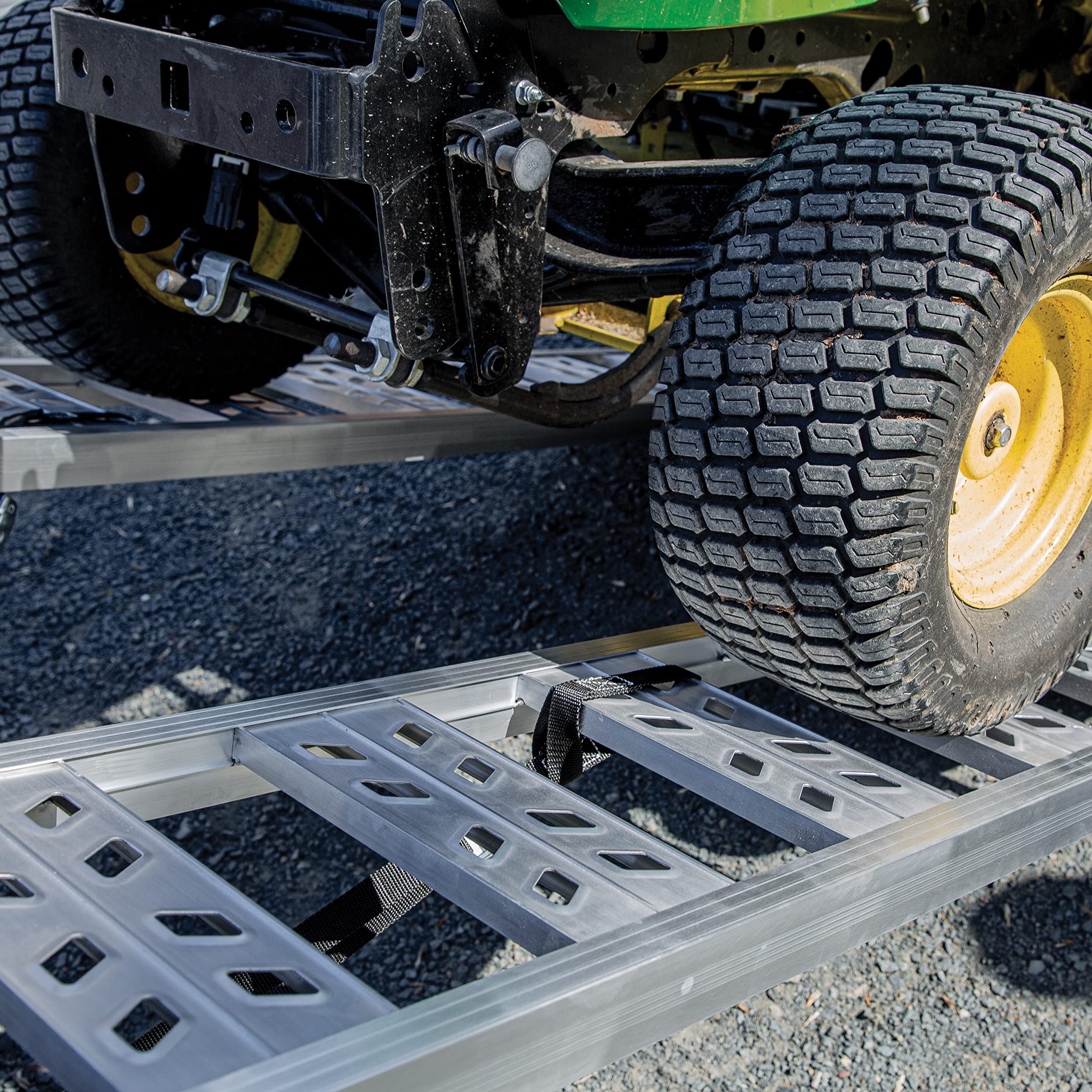 77” Yutrax® Utility Ramps, High-Strength Extruded Aluminum, 1800 lb. Load Capacity, Lightweight, Versatile, ATV/Riding Lawn Mower Loading, Pair, YR101
