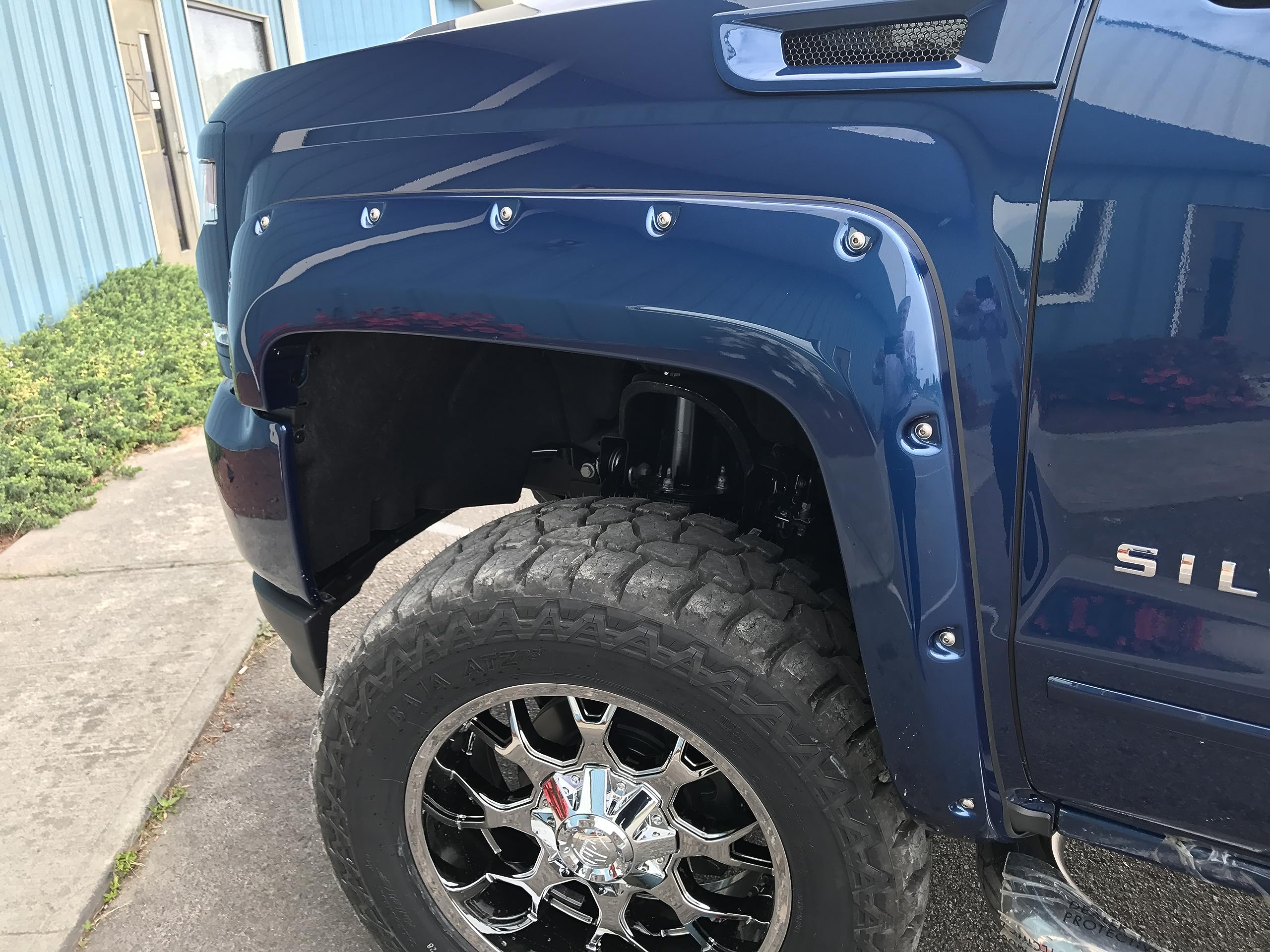 Fender Flares Black Horse Riveted Style Compatible with 2014-2018 Chevrolet Silverado 1500-FF-CHSIL-SM-PKT