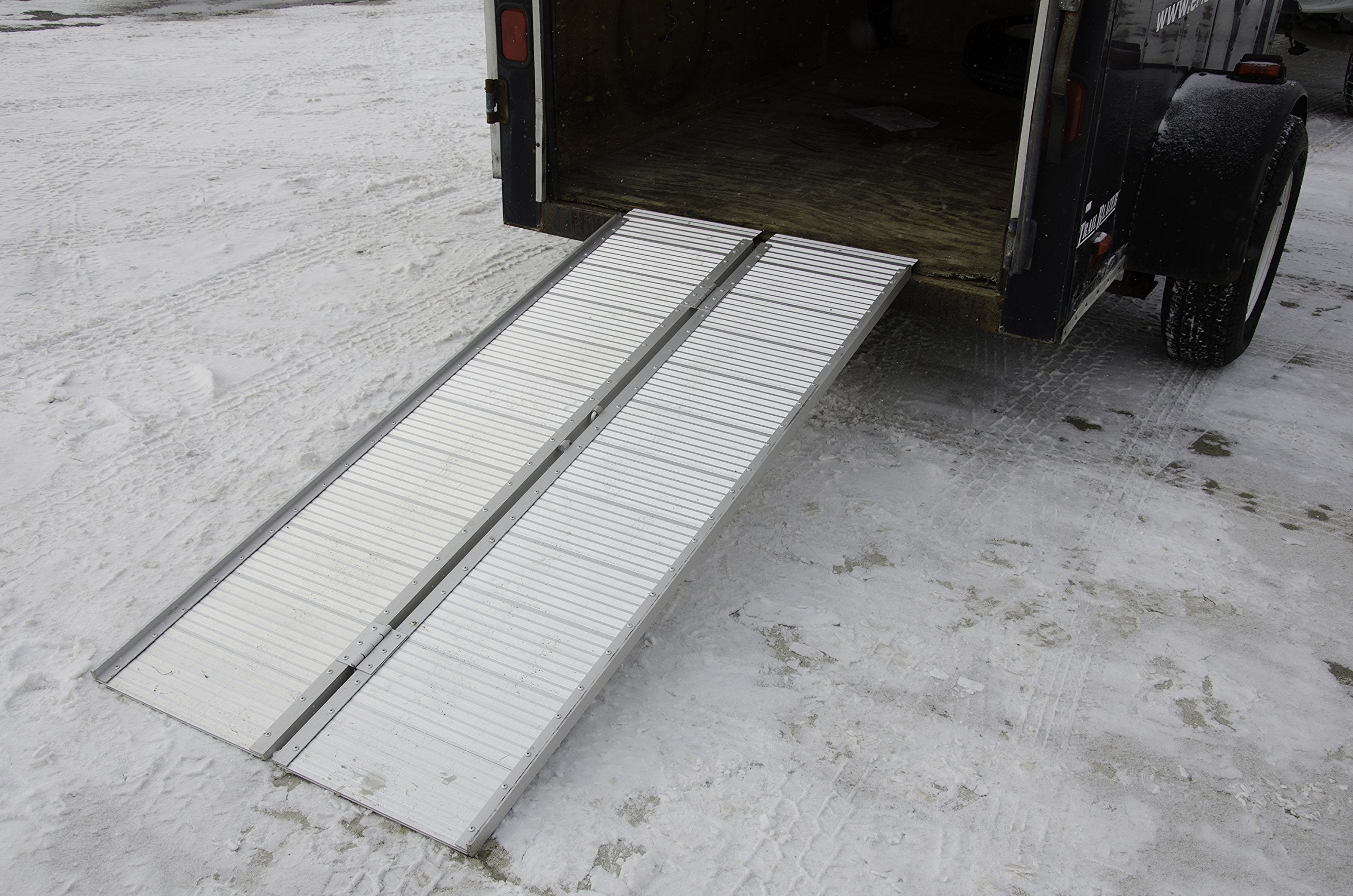 Center Folding Erickson Aluminum Ramp (1200 lb Rated, 72″ x 30″), 1 Pack