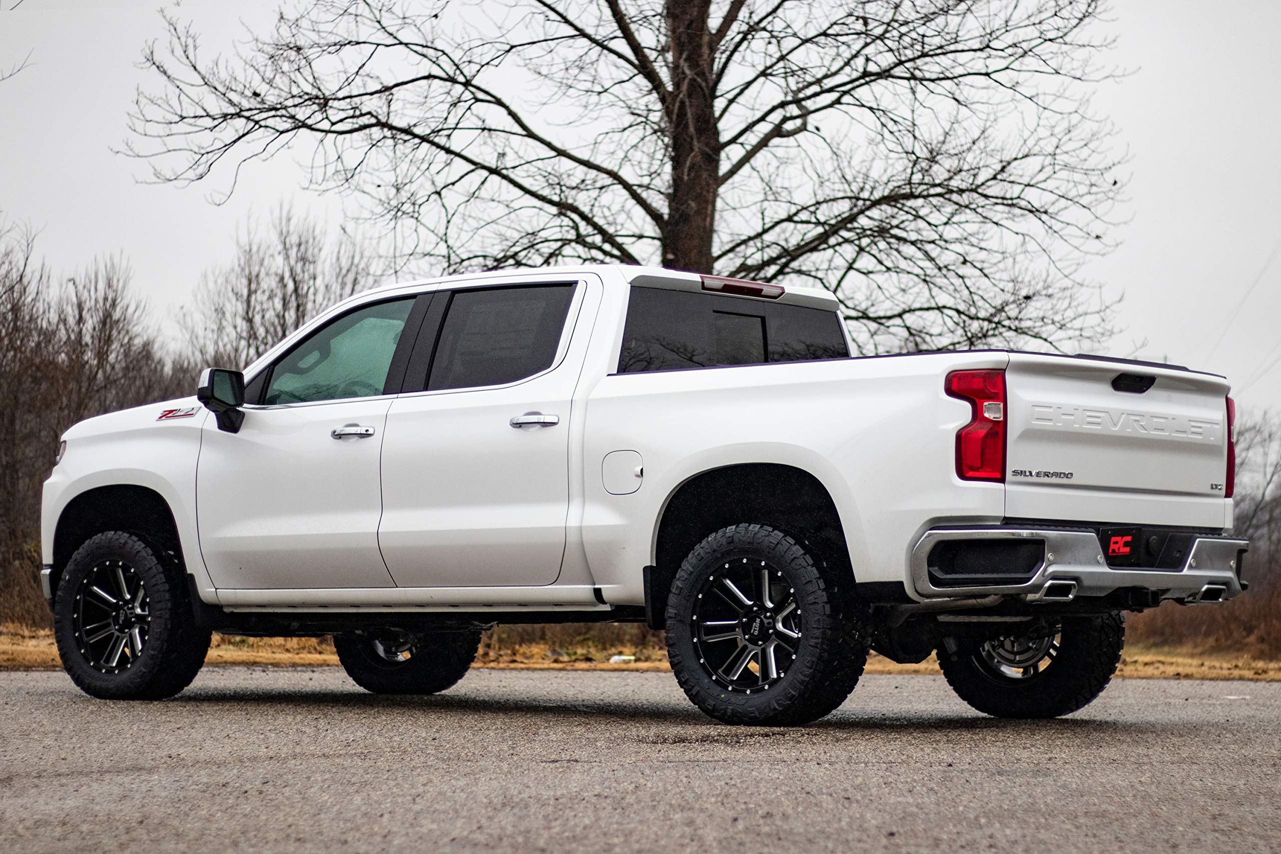 3.5" Lift Kit Rough Country for 2019-2024 Chevy/GMC 1500 w/Adaptive Ride - 29601