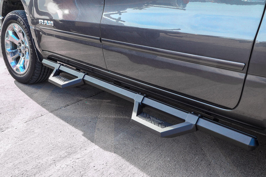 Hex Series Dee Zee Cast Side Step DZ66321CTB