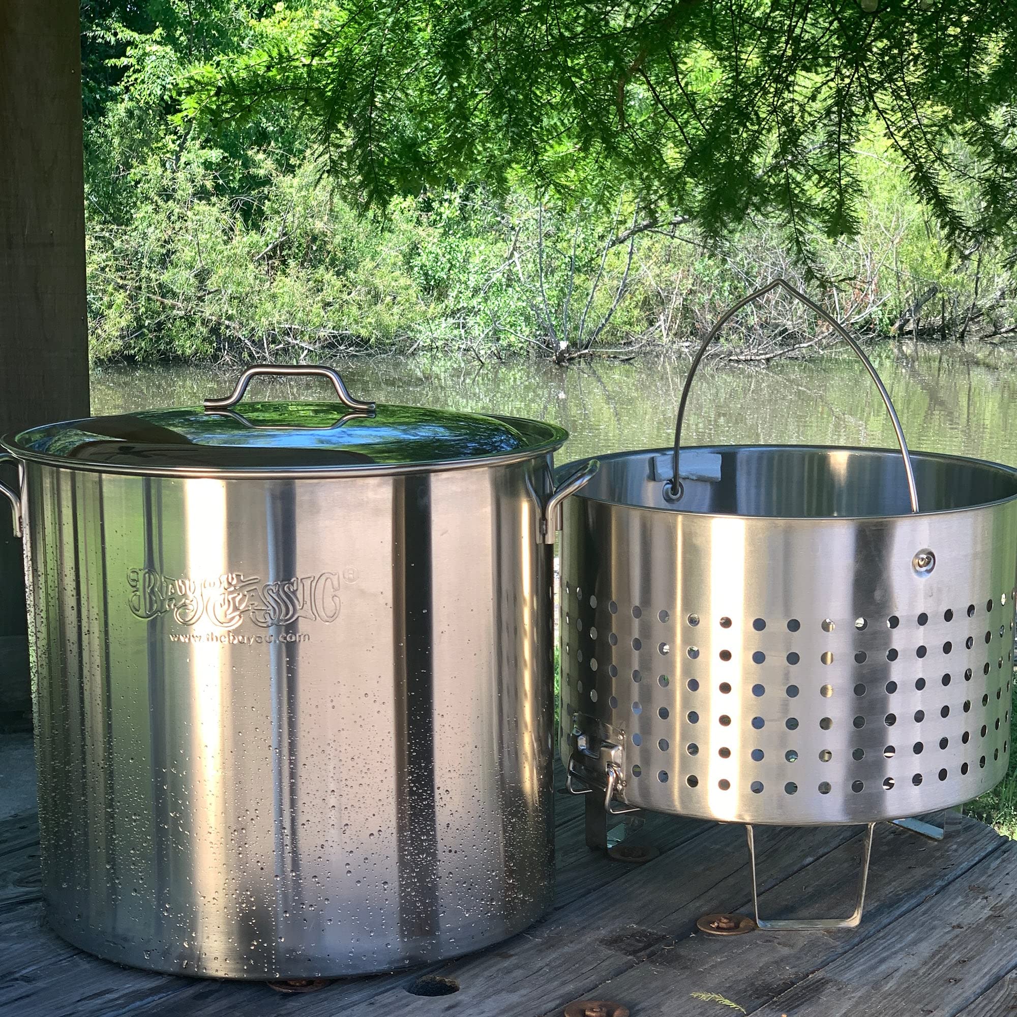 Bayou Classic 82-qt Stainless Bayou Boiler w/ Elevated Steam Basket Features Lid and Stainless Perforated Basket w/ Helper Handle