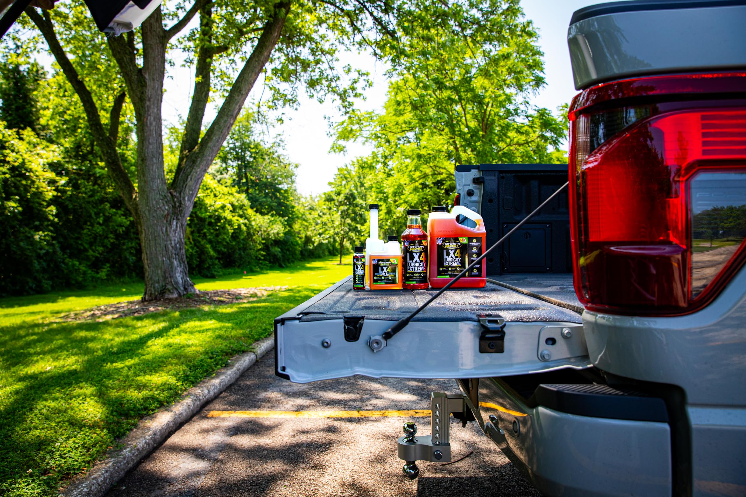 Hot Shot's Secret LX4 Extreme Lubricity 1 Gallon, Fuel Treatment for All Engines, Gasoline & Diesel Additive, Fuel Additive Increases Lubricity, Protects & Extends Fuel System Life