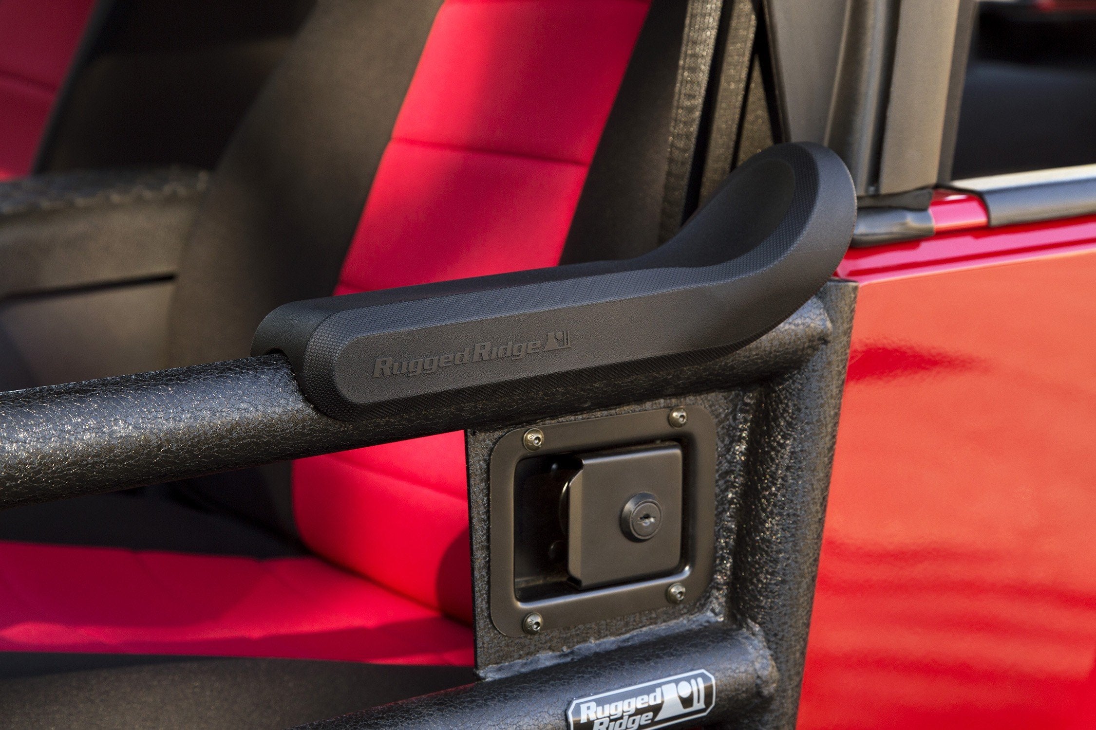 Rugged Ridge Contoured Door Armrest | Polyurethane, Black | 13579.60 | Fits 1.5" to 2" Tube Doors