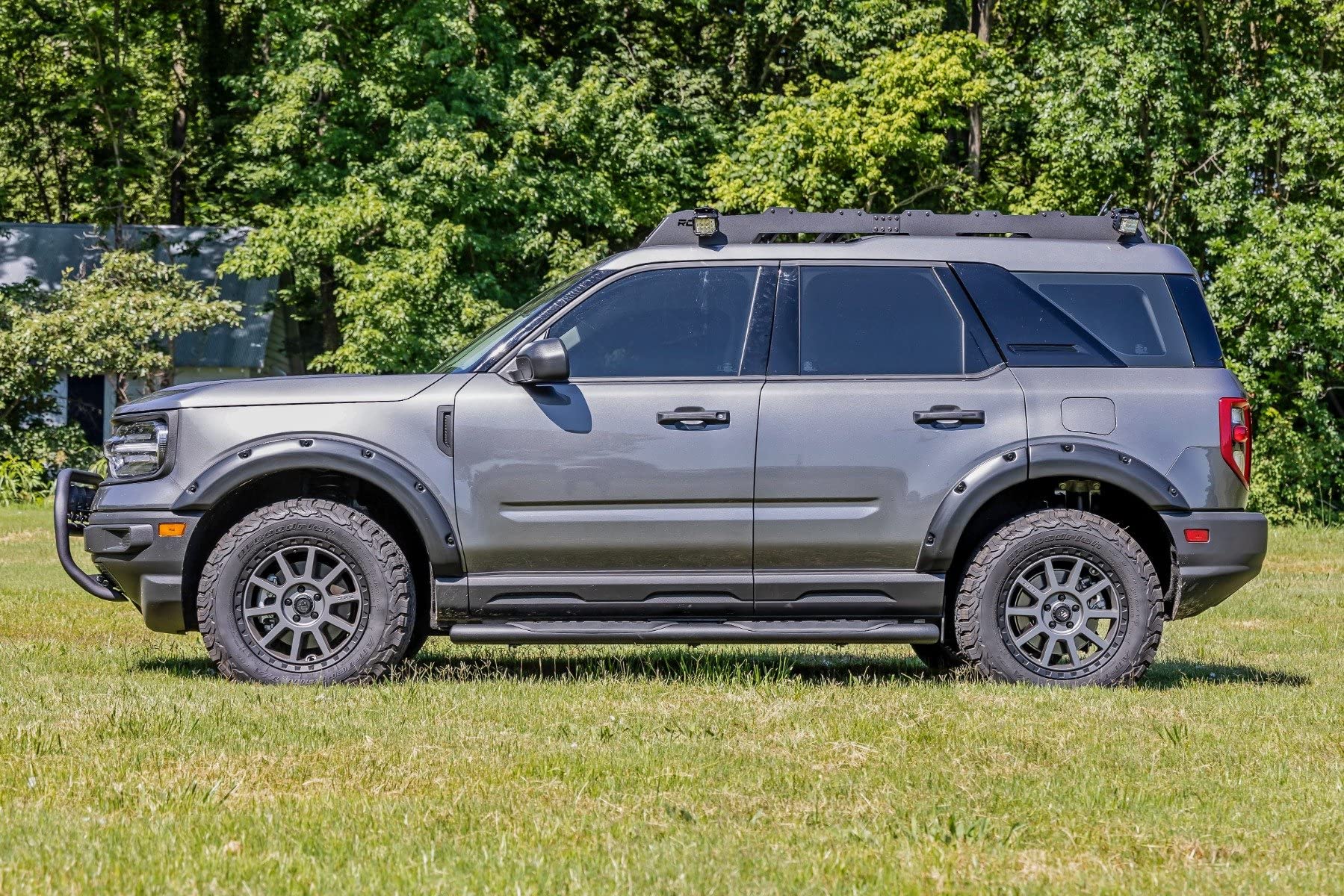 Oval Nerf Steps Rough Country for Ford Bronco Sport (2021-2025) - OEM Style Rails with Built-in Side Steps