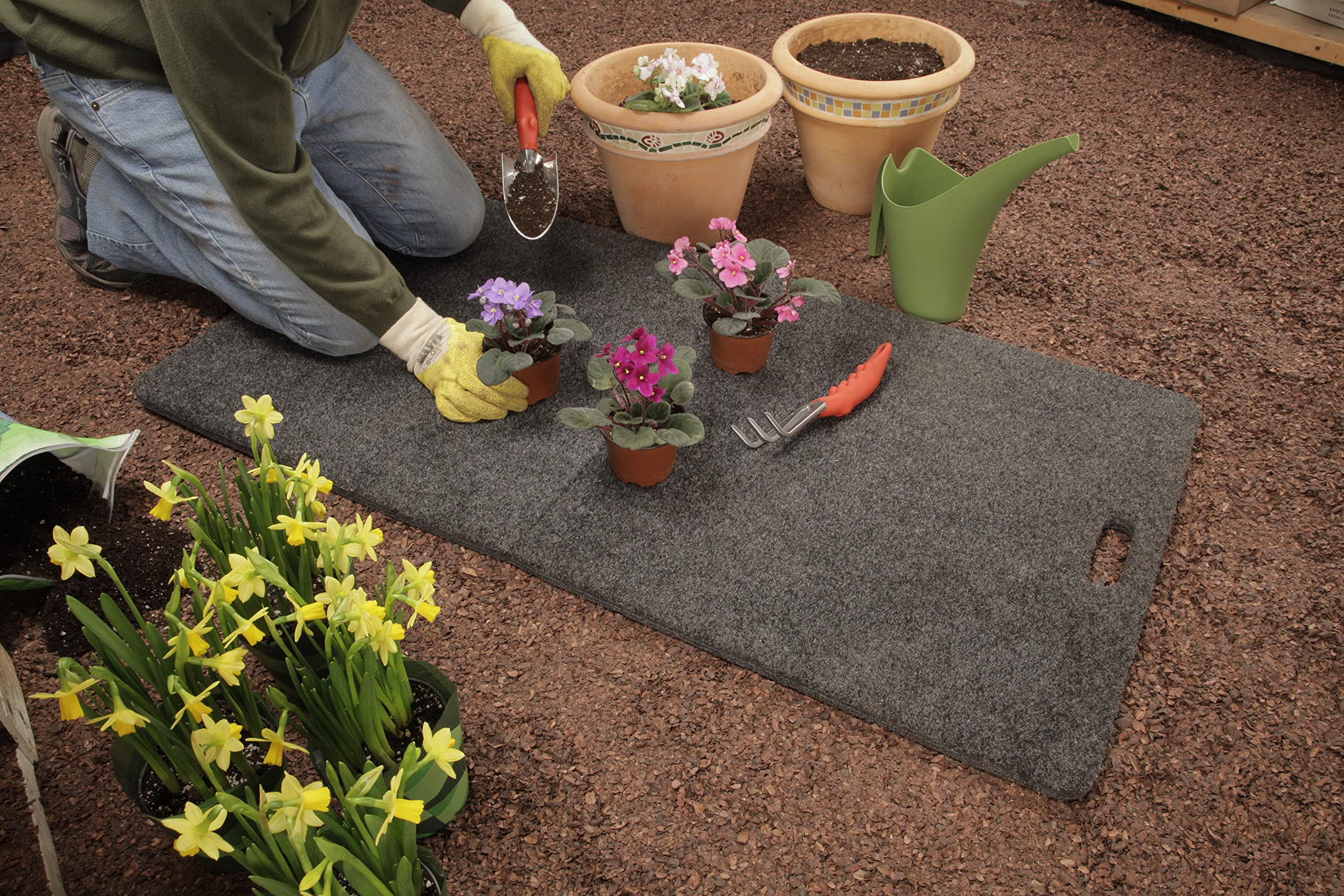 Folding Track Mat / Knee Protection Mat | Bedrug | TrailerWare | 2' x 4' / Charcoal Grey | TW2X4MAT
