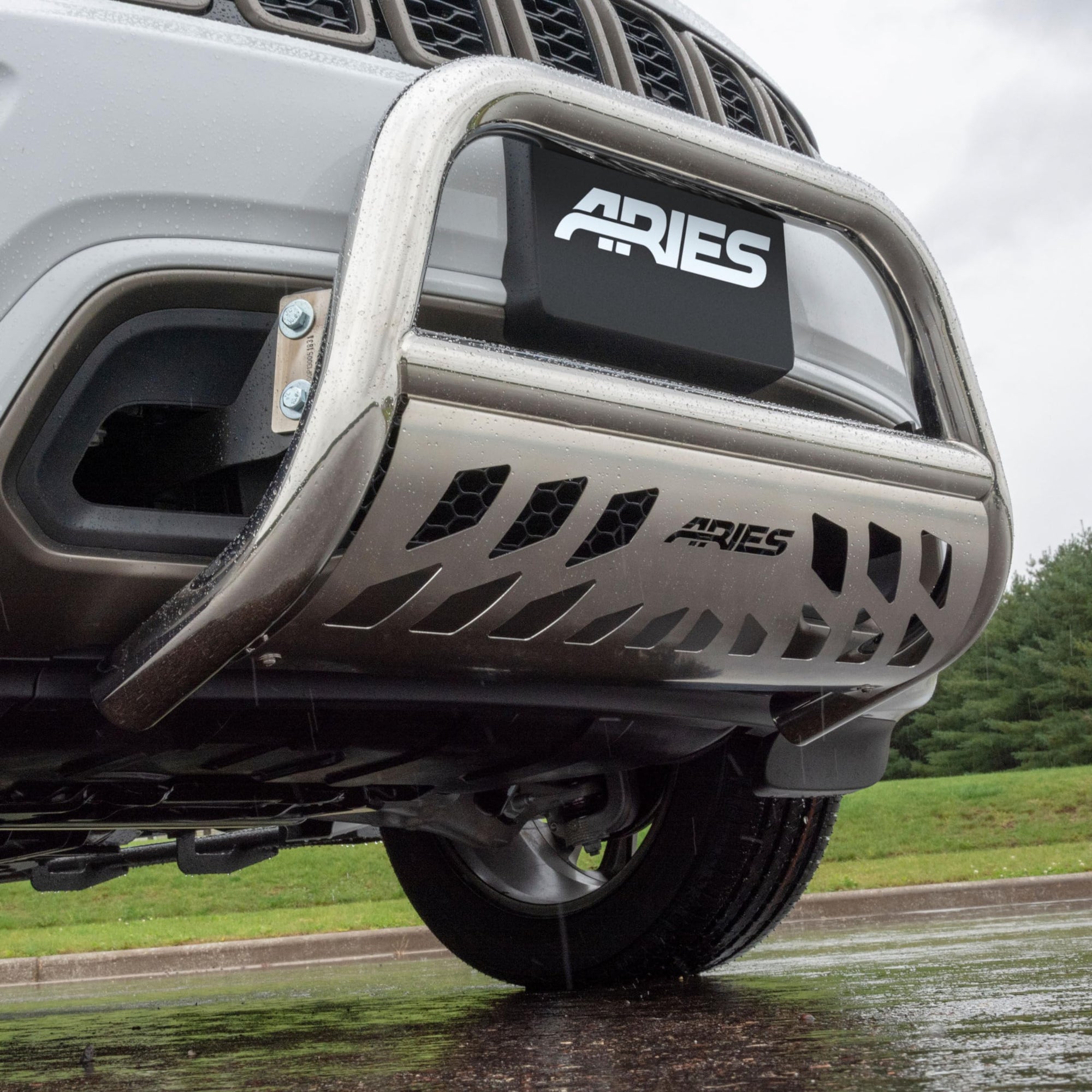 2-1/2-Inch Polished Stainless Steel Bull Bar ARIES, Select Jeep Grand Cherokee