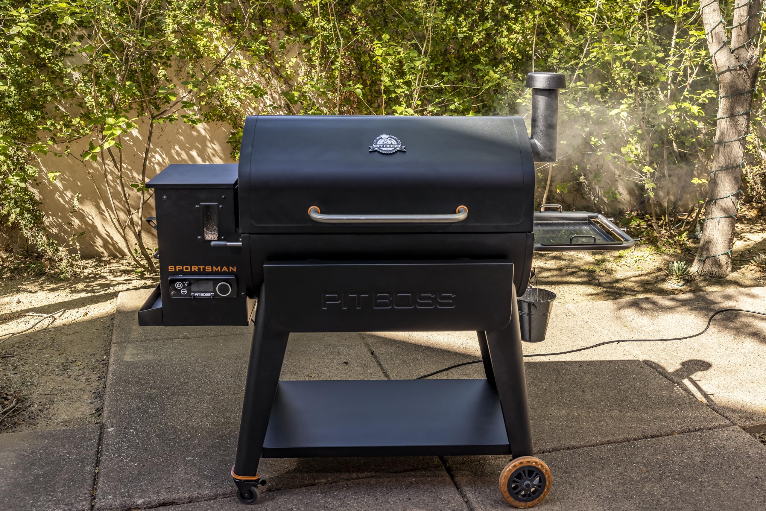 Pit Boss 1600 Sportsman with WiFi, PB1600SPW, Black 11014