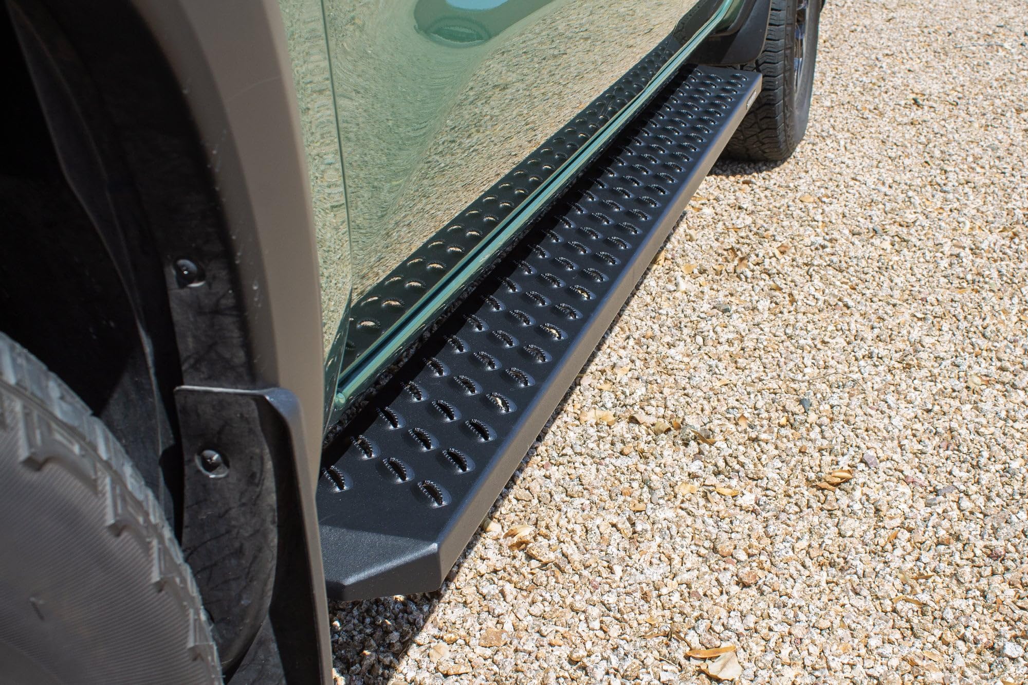 Running Boards Raptor Series Steps 6.5in Wide Sawtooth Grip Black Aluminum | Part 2107-0589BT