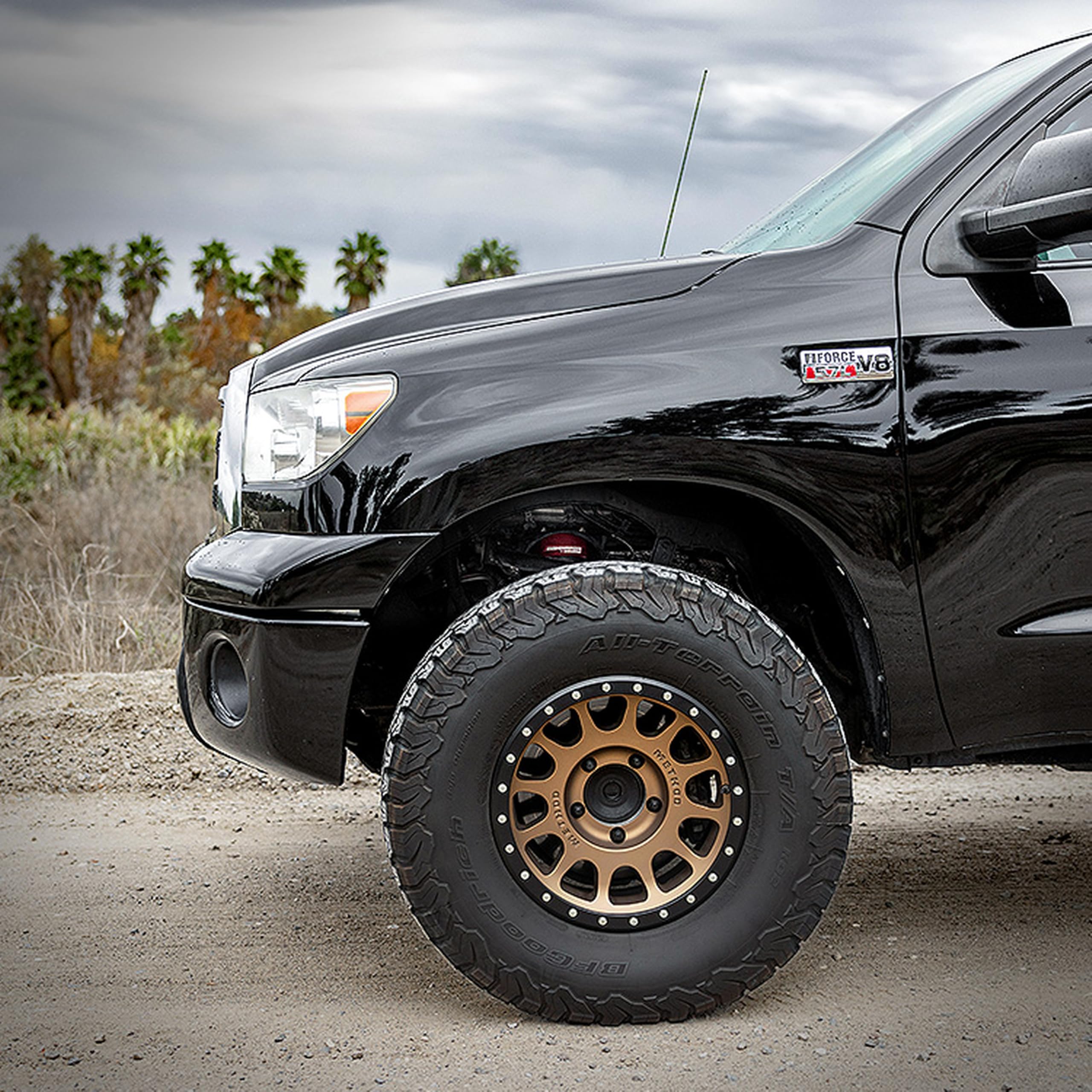 2" Lift Kit, DOMINATOR SUSPENSION: 6061-T6 Billet Aluminum, Red Anodized, Compatible with 2WD/4WD 2007-2021 Toyota Tundra (Excludes TRD)