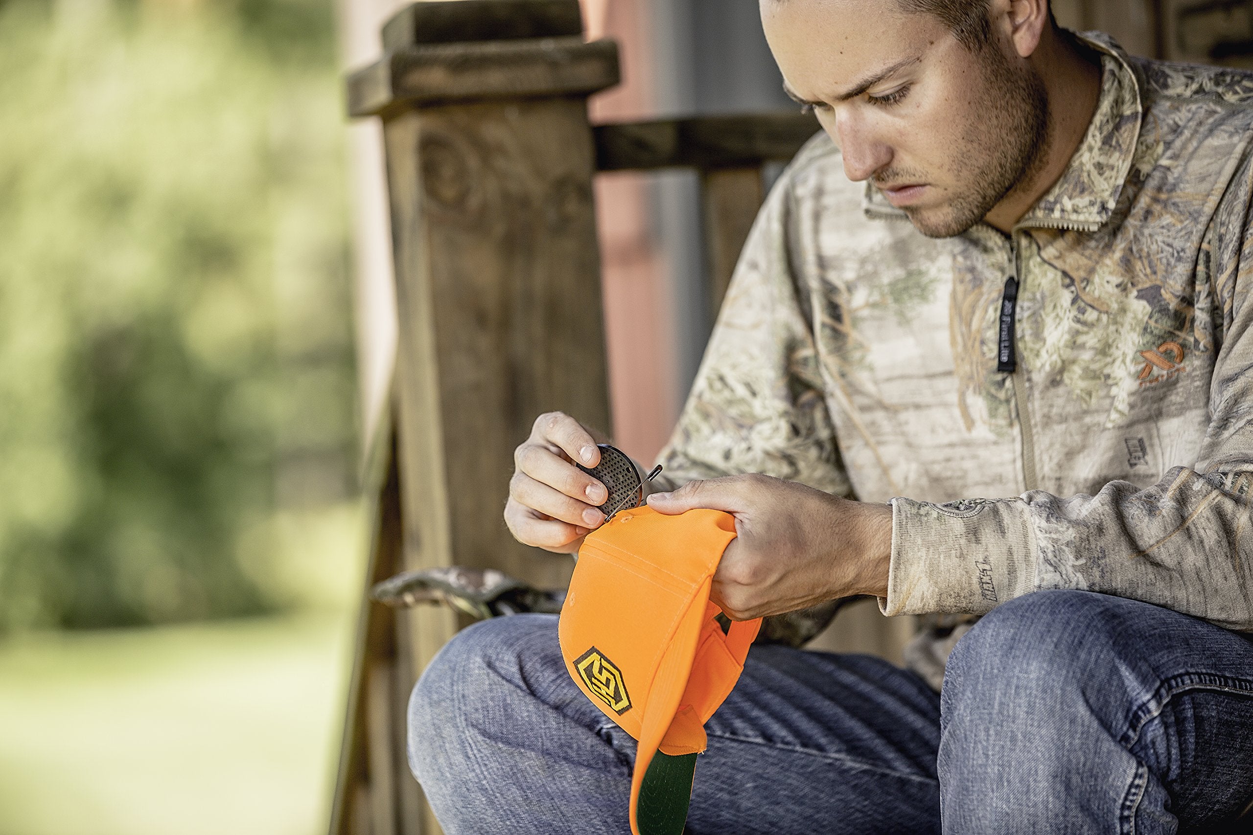 Fresh Earth Cover Scent Wafers Hunters Specialties for Hunting - 9 Wafers Per Pack, 3 Storage Containers Included