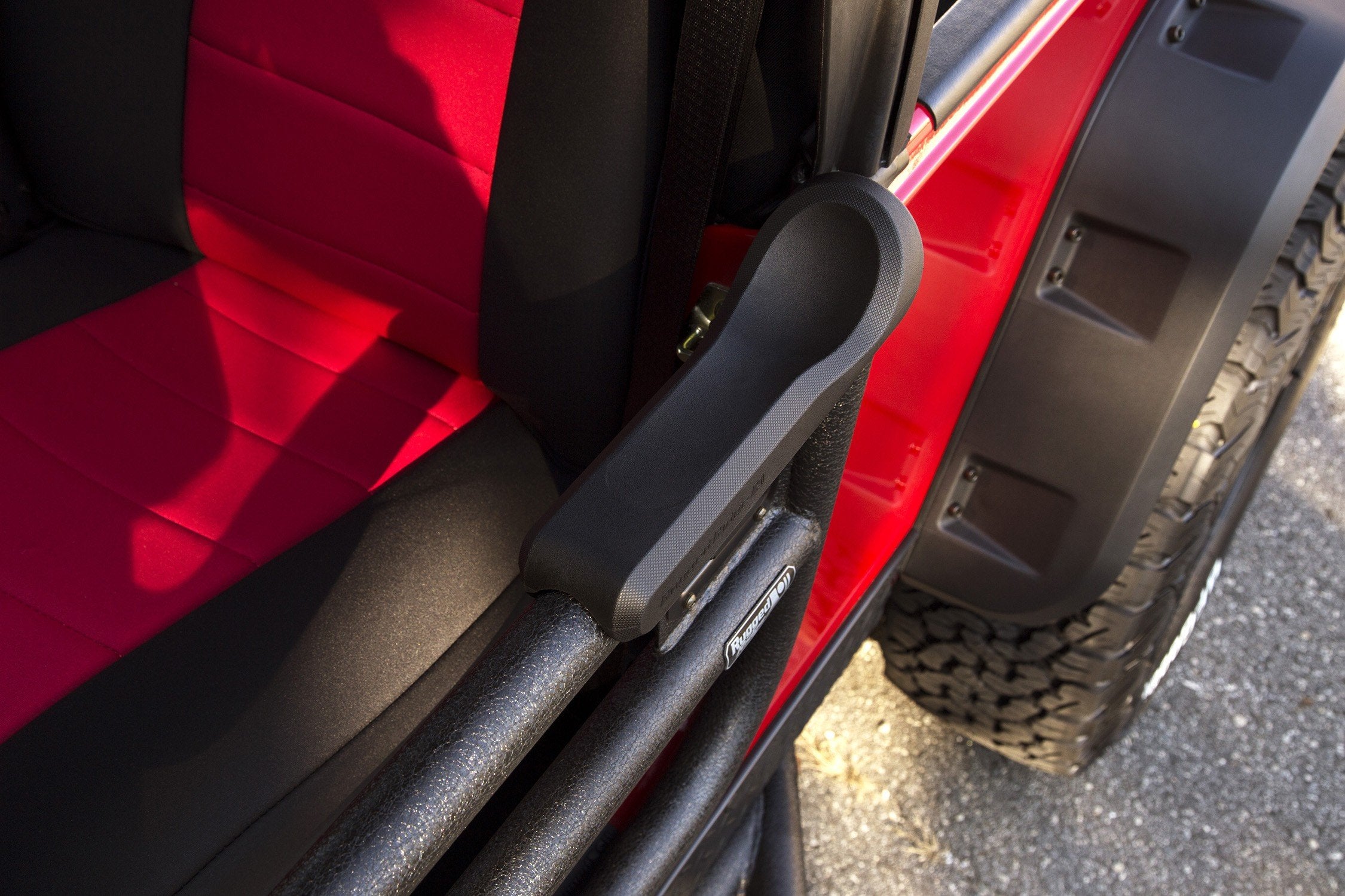 Rugged Ridge Contoured Door Armrest | Polyurethane, Black | 13579.60 | Fits 1.5" to 2" Tube Doors