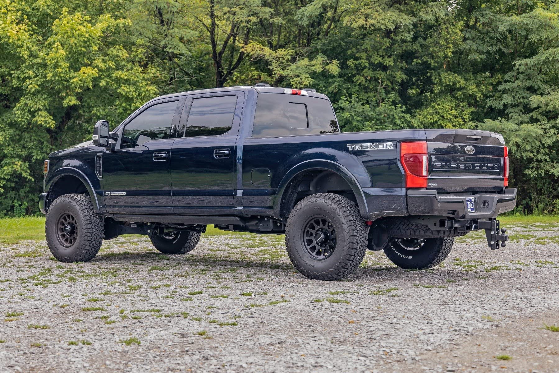 3" Rough Country Suspension Kit with M1 Shock Absorbers for Ford F-250/F-350 Super Duty Tremor Pkg (2019-2022) - Front & Rear Shocks