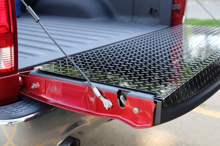 DZ4144B Dee Zee Tailgate Protector