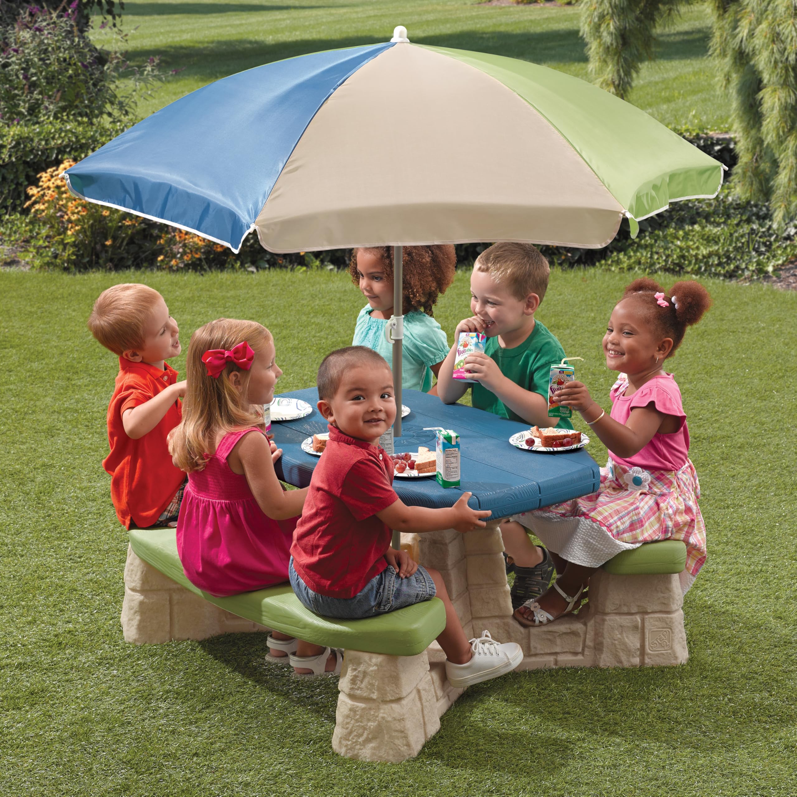 Step2 Kids Picnic Table Naturally Playful with Removable Umbrella, Indoor/Outdoor Toys, Fits 6 Children, Made of Durable Plastic, For Toddlers 3+ Years Old, Blue & Green