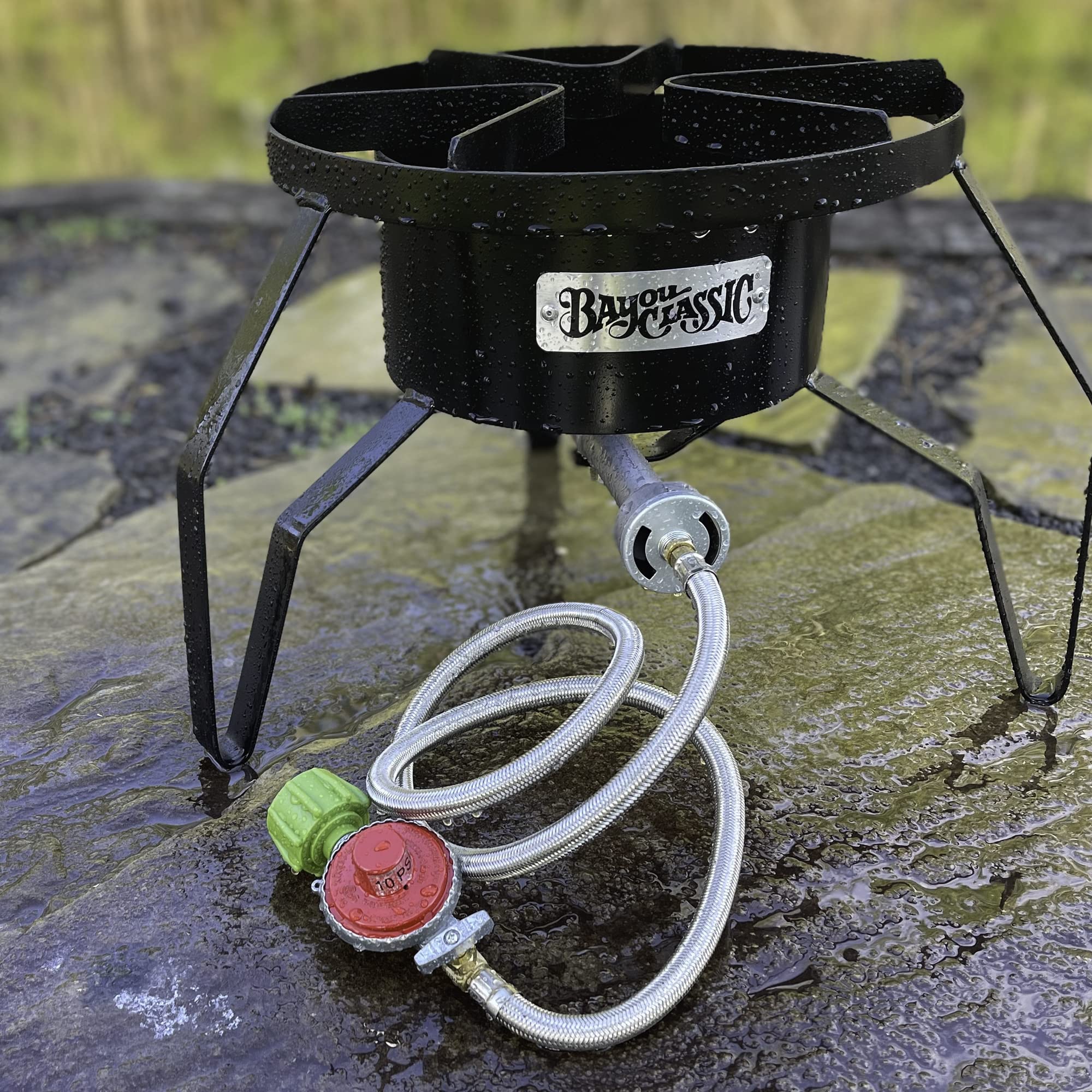 High Pressure Bayou Classic Cooker, 14" Wide, 10 psi SP10 Cooker,Black,18″ x 18″ x 13″. Weight: 13.8lbs.