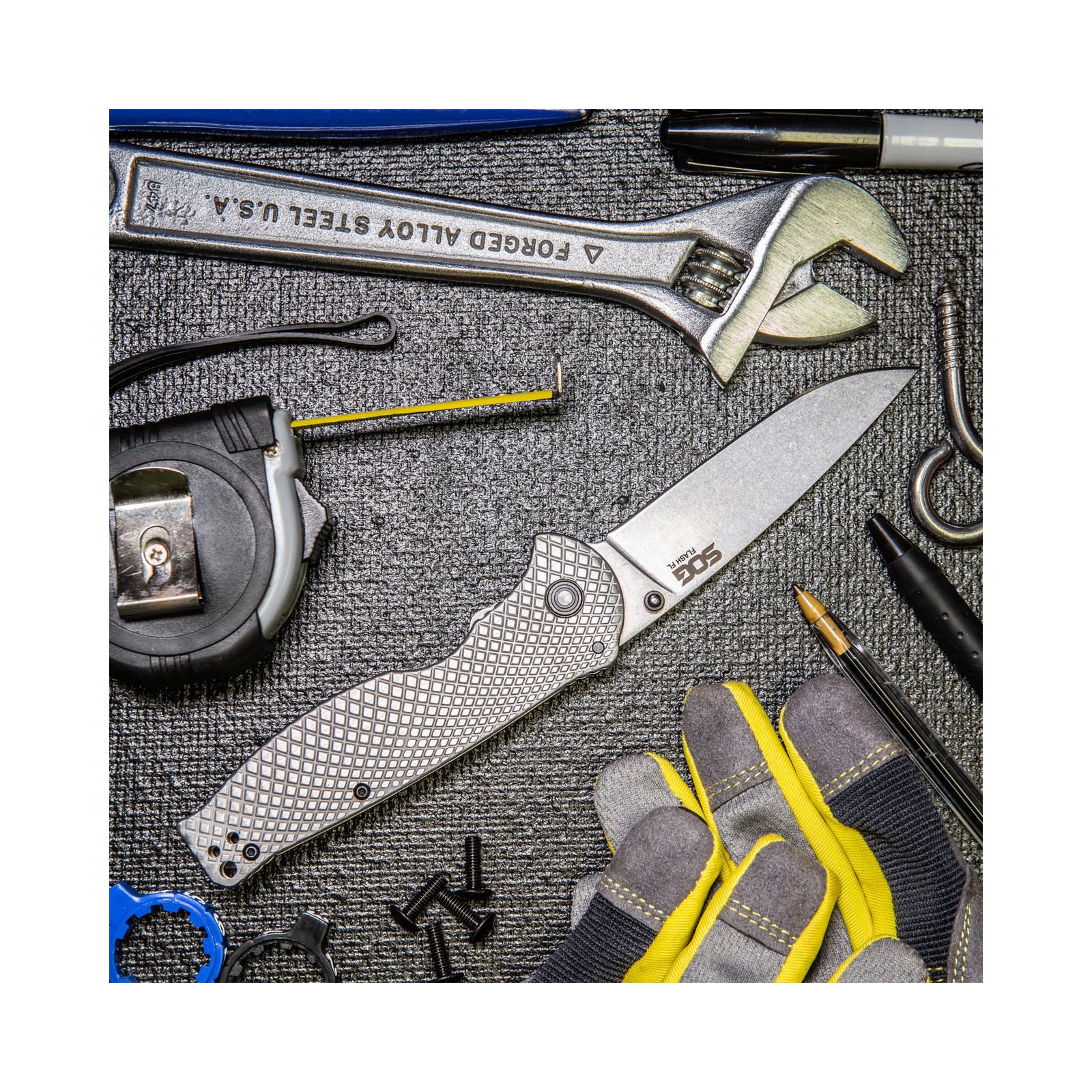 SOG Folding Knife Flash FL | Daily-Carry Reversible Pocket Clip and Frame Lock, Quick Opening, Stainless Steel Handle