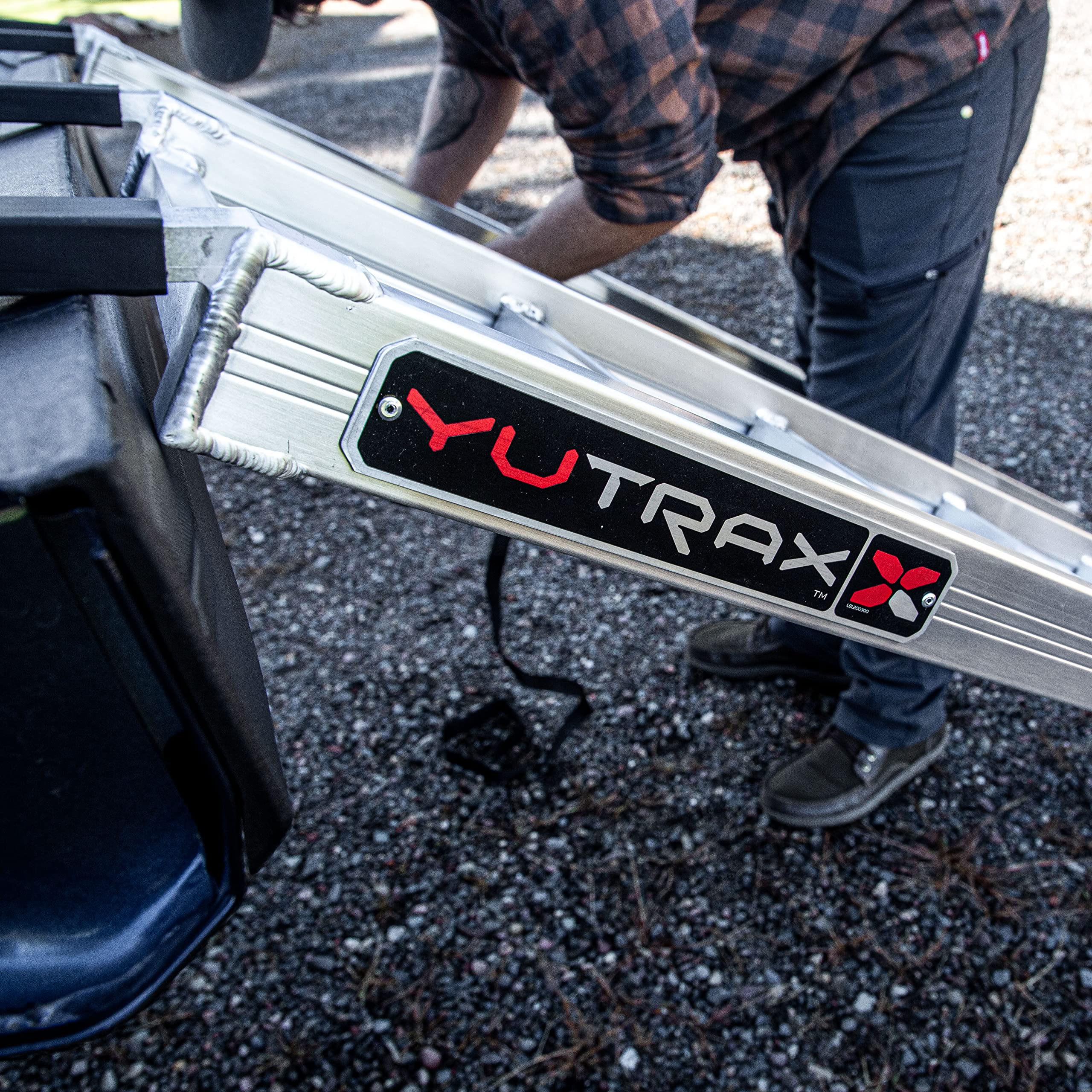 Aluminum Utility Truck Yutrax 70-inch, UTV/ATV Loading Ramps - Pair, 1500lb Capacity