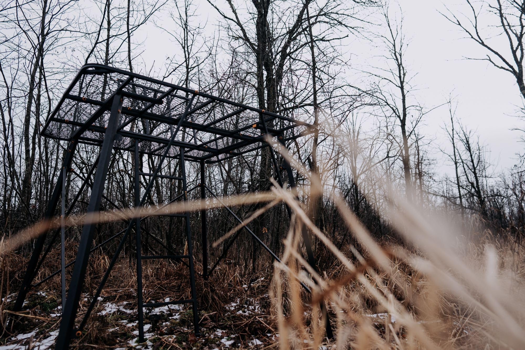 65" L x 65" W x 5' H Muddy Ground Blind Platform - Durable Powder-Coated Steel Outdoor Hunting Trap Door Universal Platform, Ground Blind Not Included