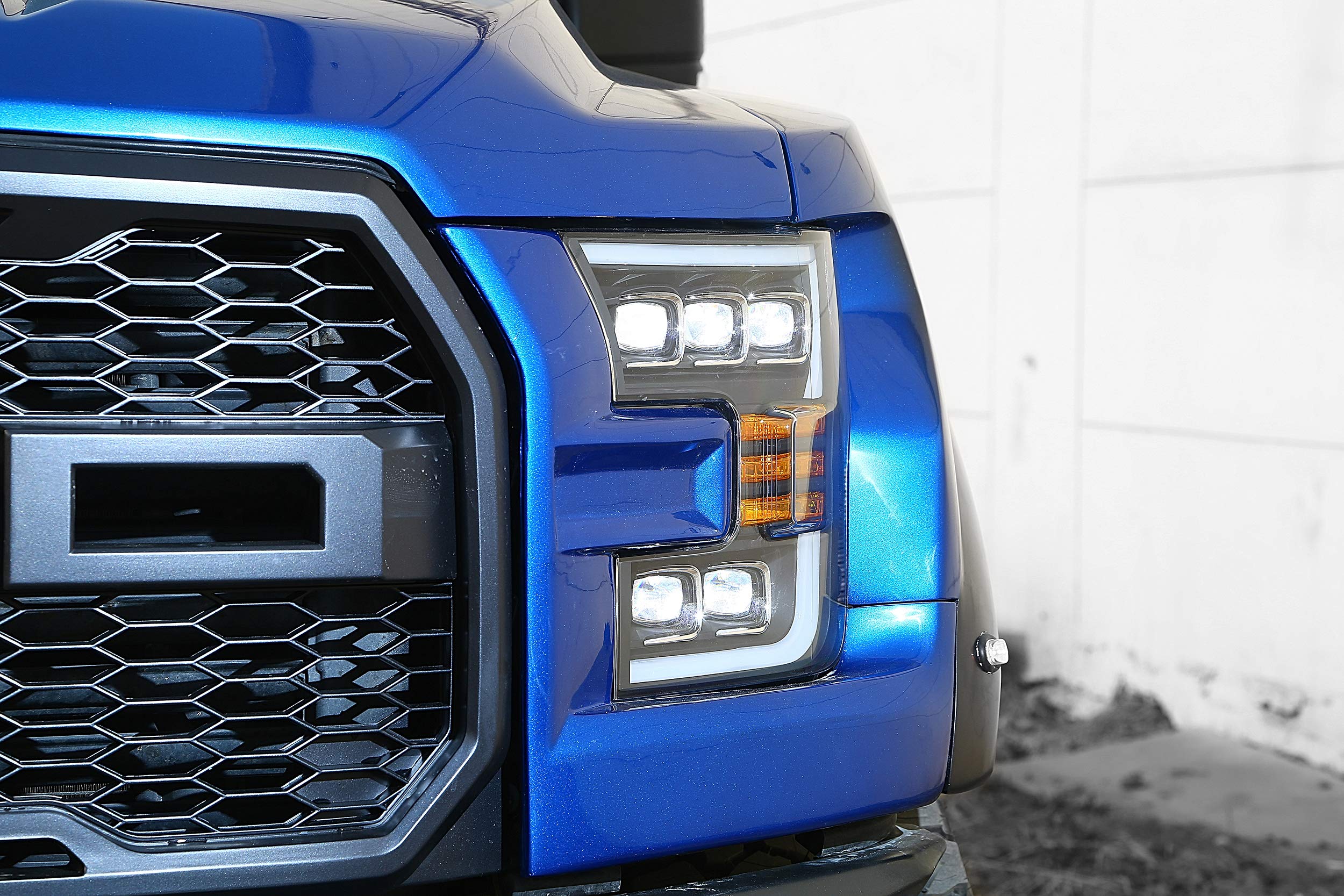 880152 AlphaRex USA Projector Headlamps Fits Ford F-150