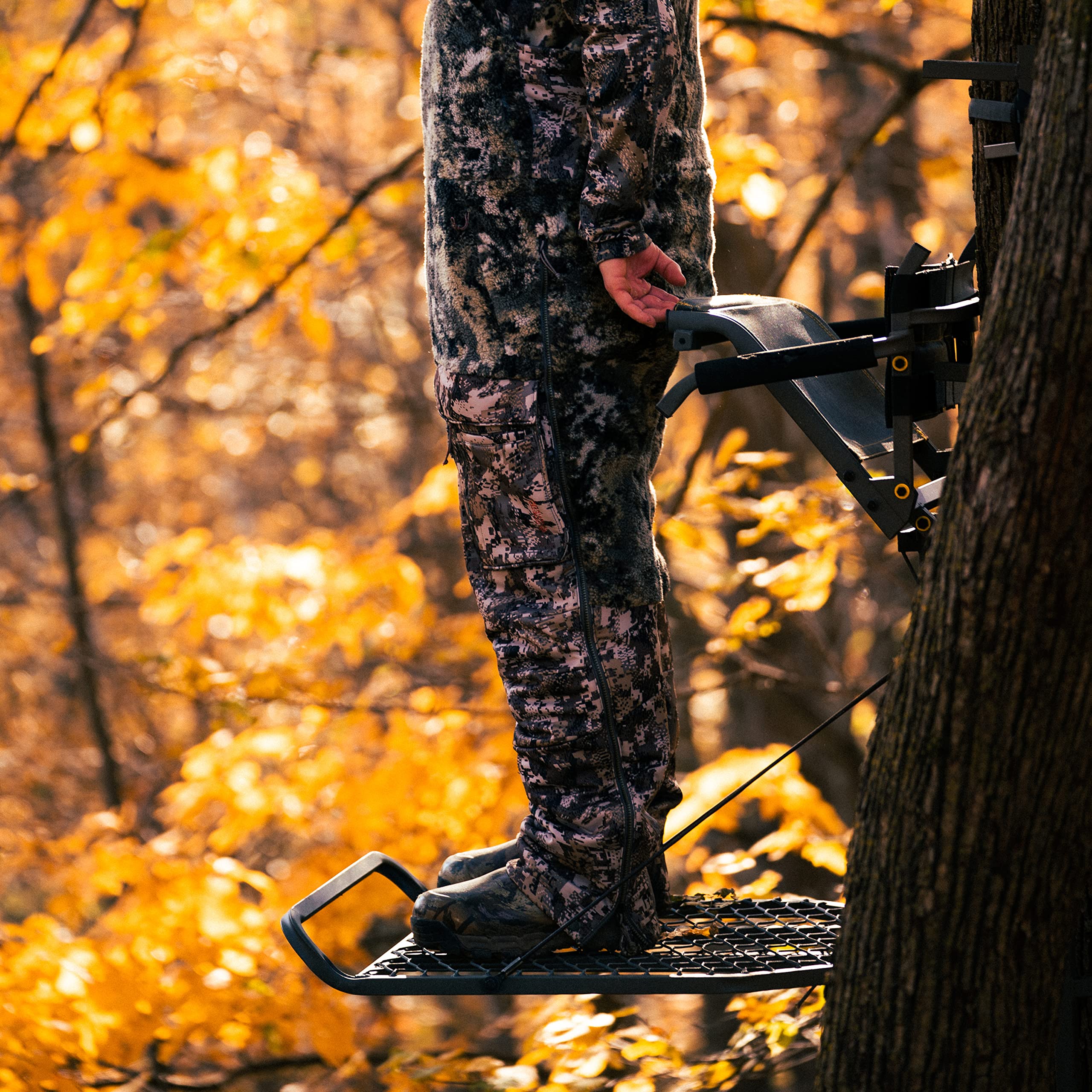 Big Foot RE556, TearTuff XL Lounger, Lever-Action Hang-On Tree Stand with TearTuff Flip-up Mesh Seat, Oversized 37.5” x 24” Platform, Arm/Foot/Back Rests, Black