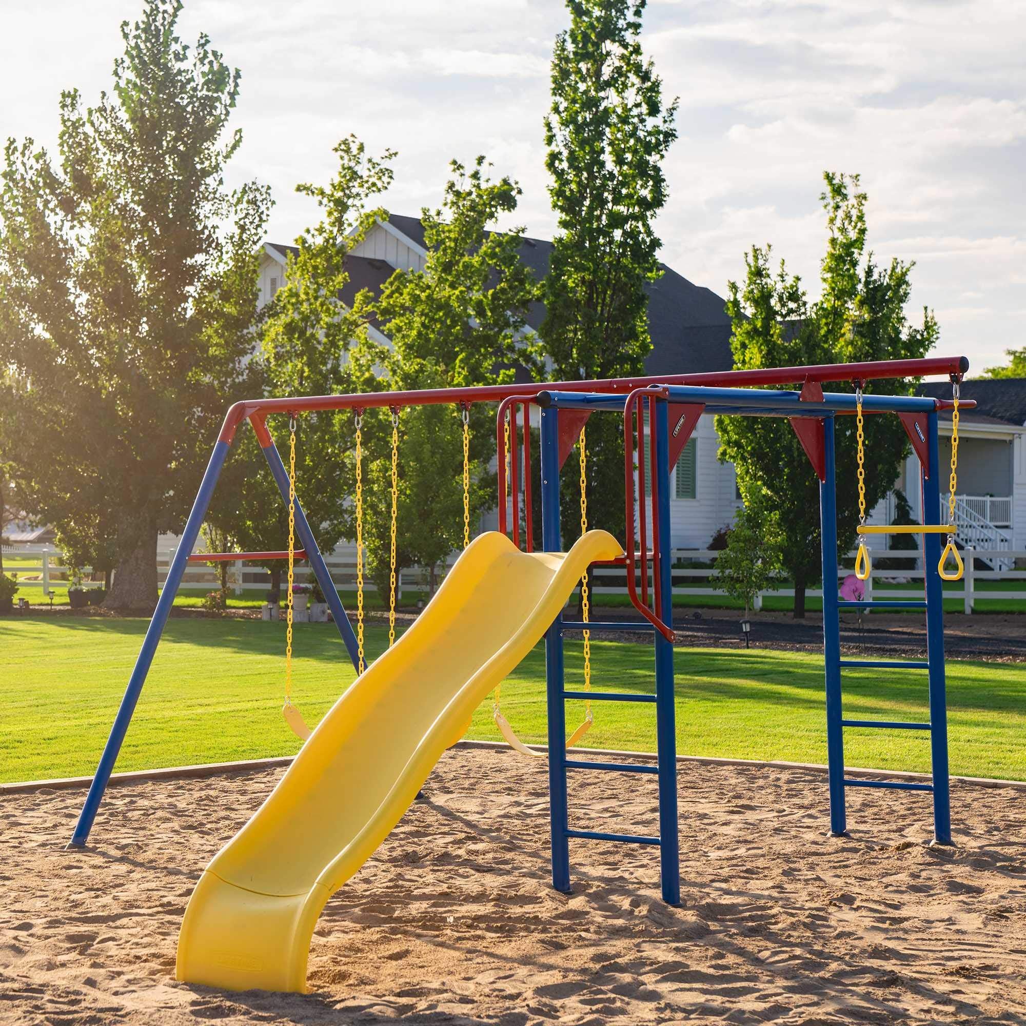 Monkey Bar Adventure Swing Set Lifetime 91022, Primary