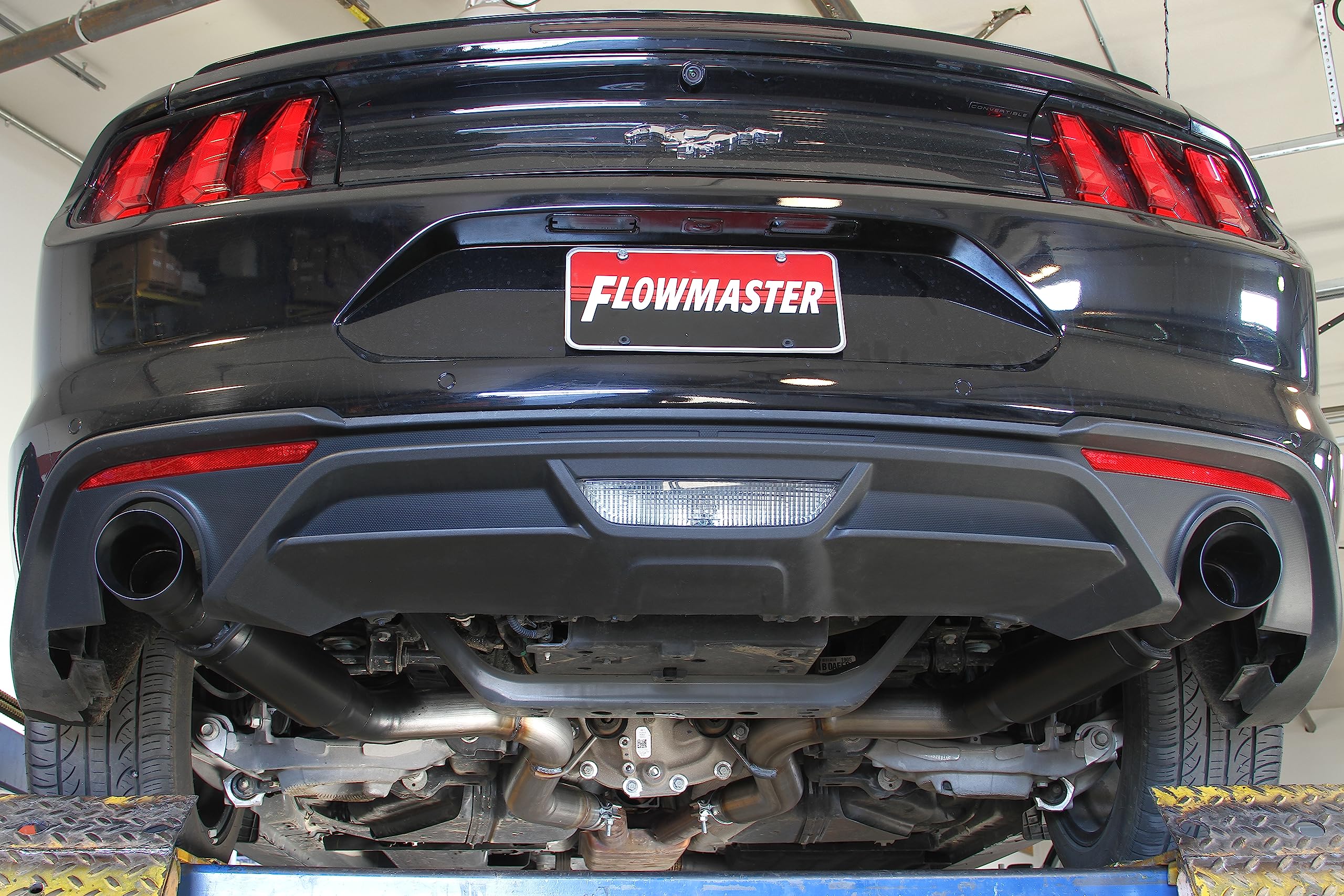 Outlaw Flowmaster 817823 Axle-back Exhaust System
