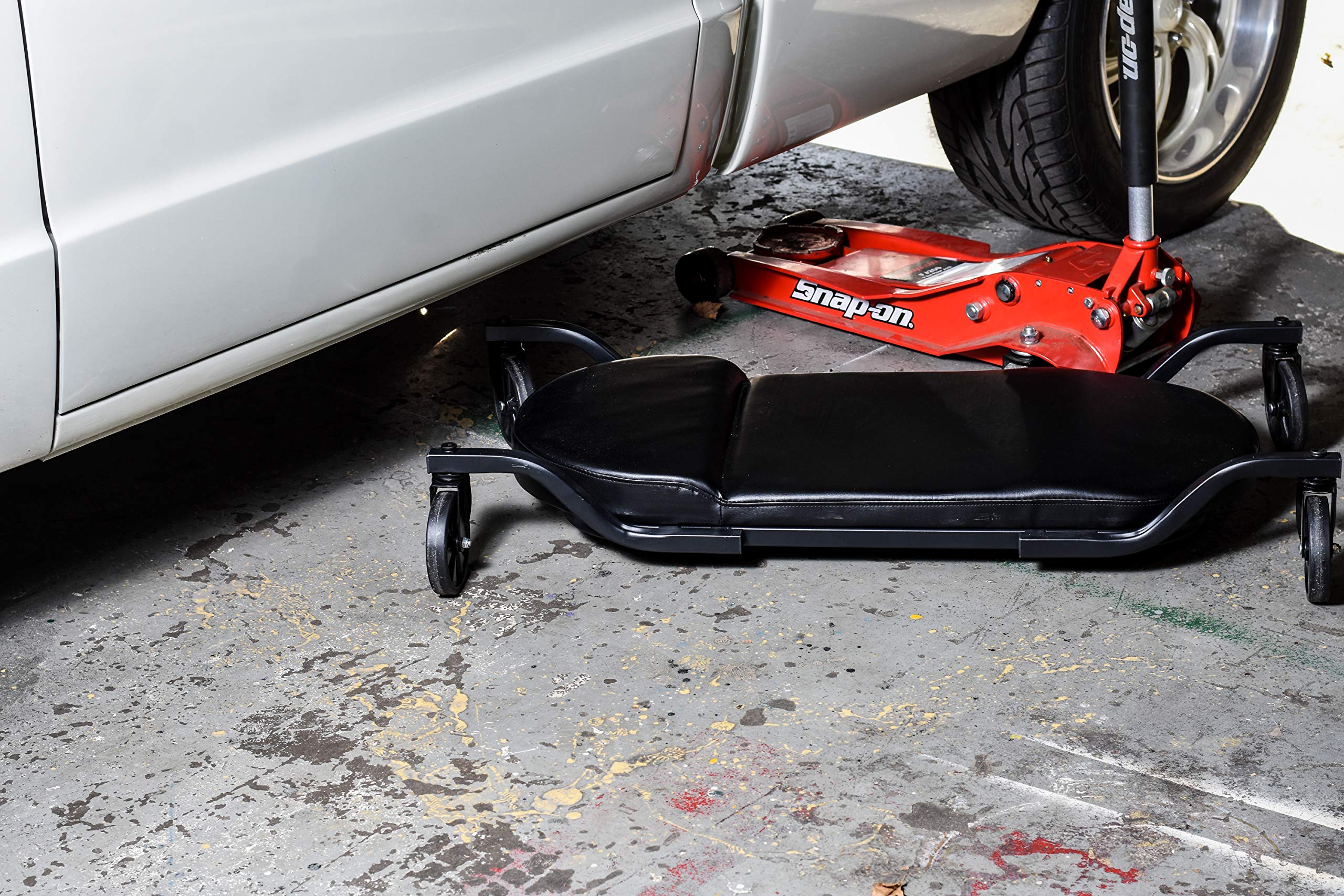 Traxion Wide Body 1-100 ProGear Low Profile Automotive Creeper W/All-Terrain 5" Casters, Black