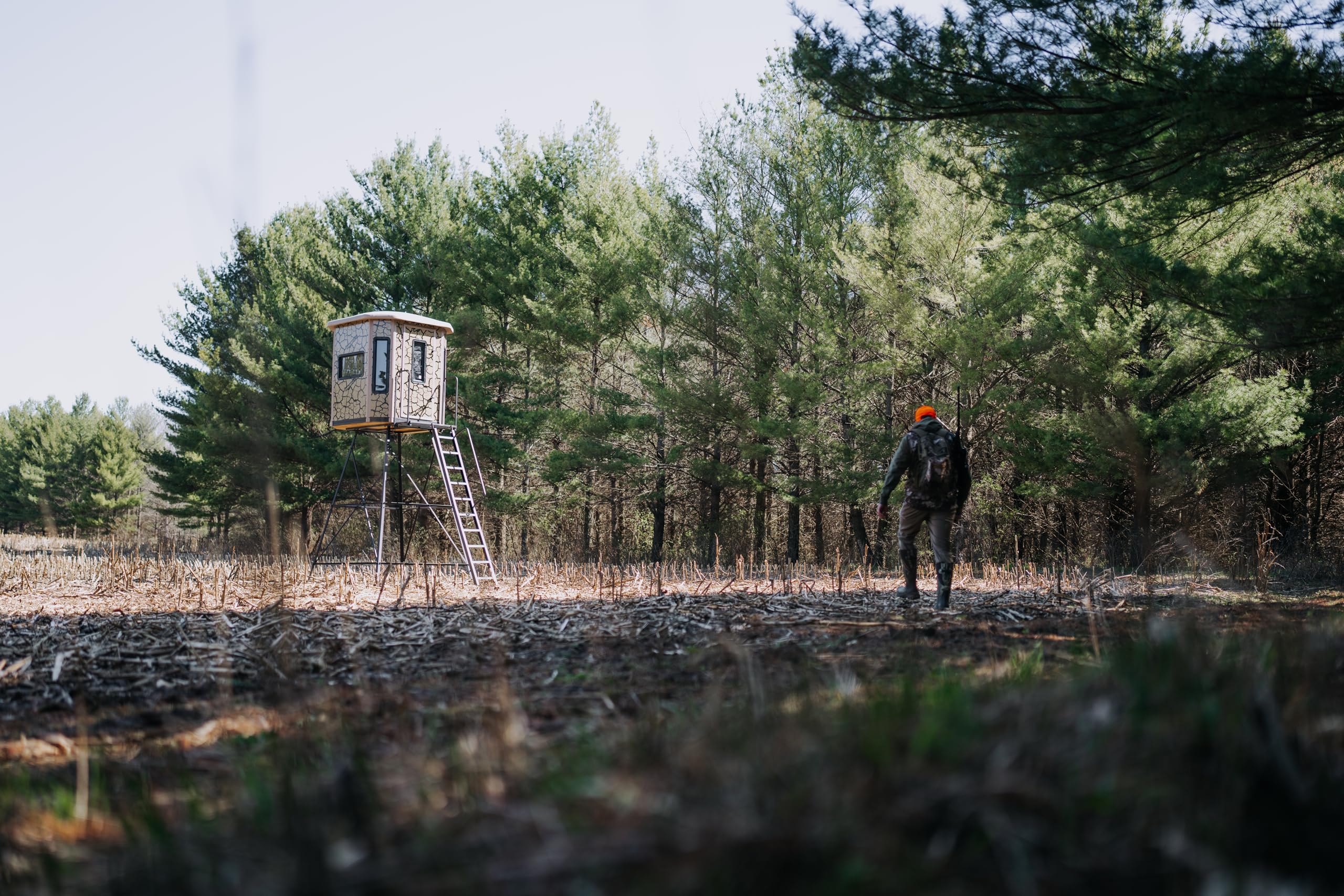 Penthouse Muddy Box Blind w/Tower Base, Steel Wall Construction, Cracked Mud Camo