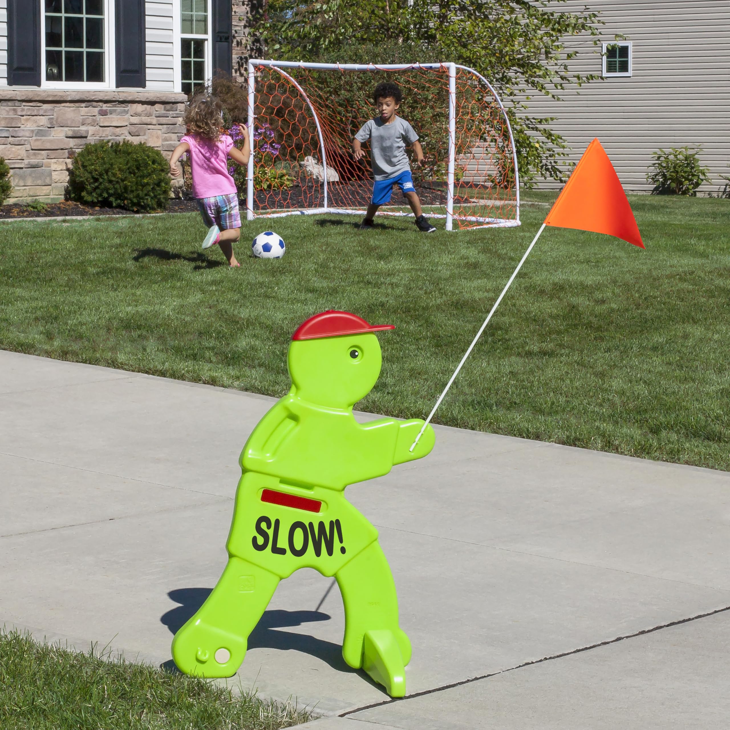 Step2 Kid Alert Safety Sign Street, Kids at Play Signage for Neighborhood Safety, 32-Inch Tall Reflective Caution Sign with Warning Flag