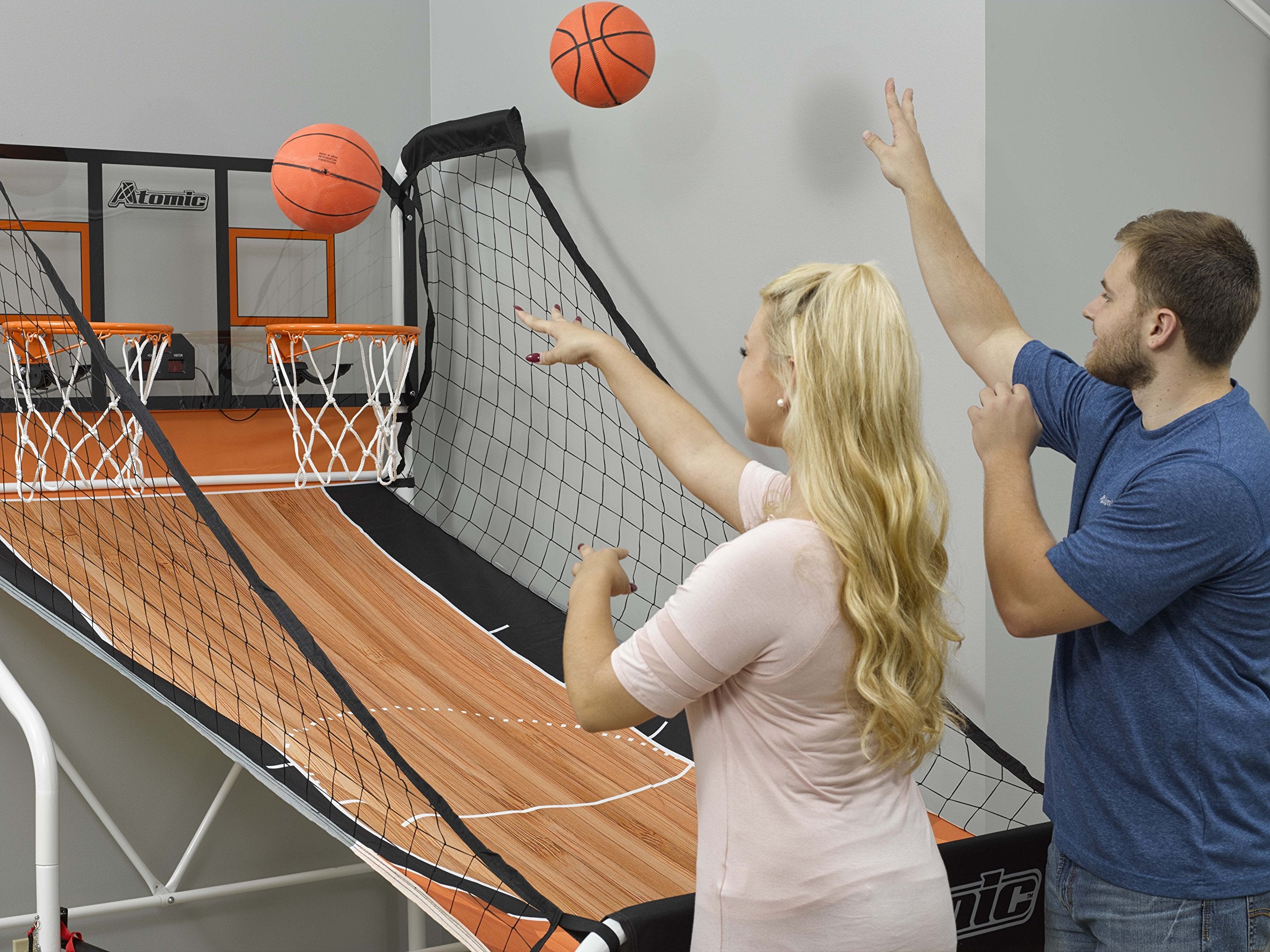 Slam Dunk Atomic Basketball Shootout Includes 4 Miniature Basketballs and Air Pump and Needle