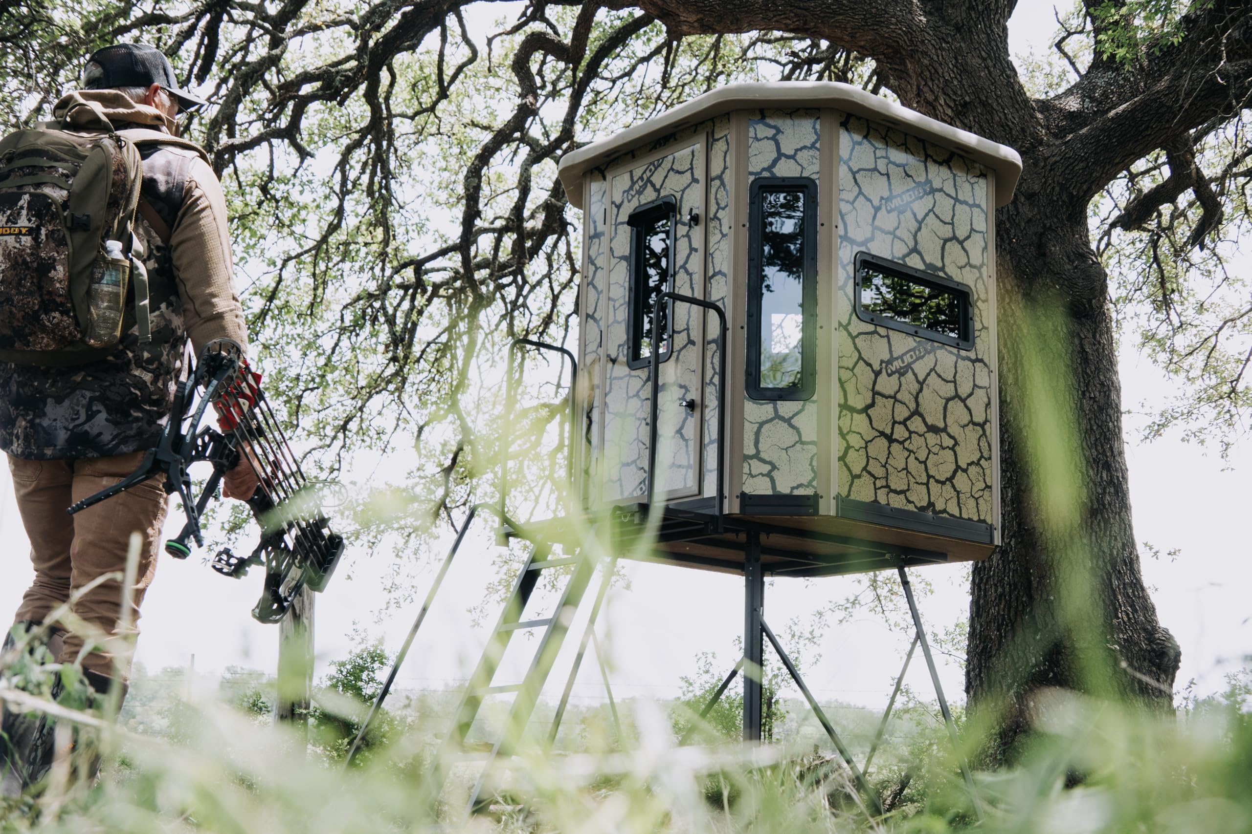 Bull Blind Box/Steel CONSTUCTION/Cracked MUD CAMO Wall