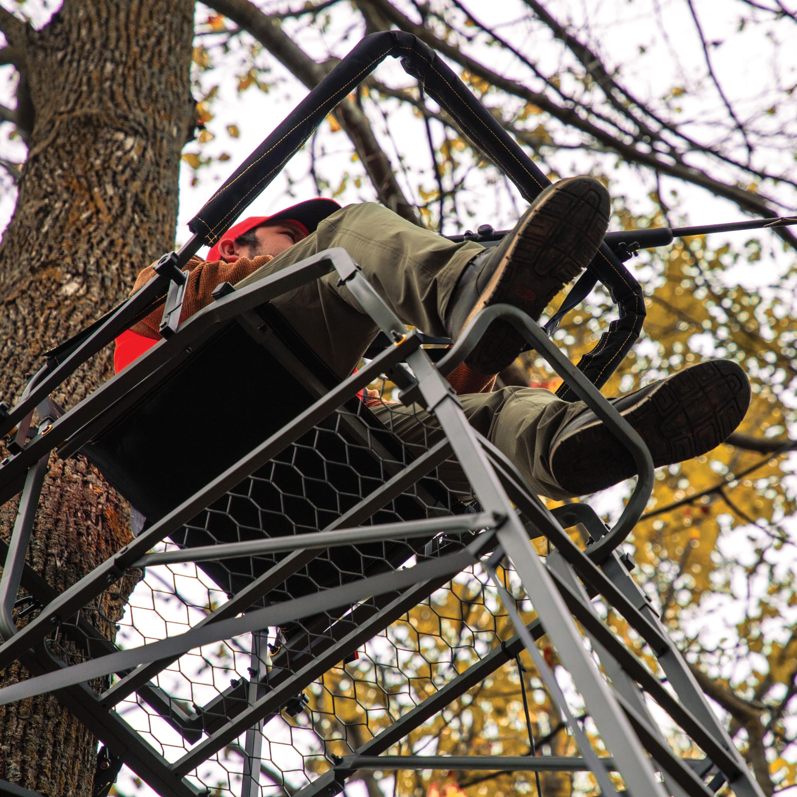 Uppercut LS Rivers Edge 1-Man Ladder Stand, 22'3" Height, Lockdown Strapping System, Flip-Up TearTuff Mesh Seat, 27" Deep Platform, Flip-Out Footrest, 2-Way Adjustable Shooting Rail, RE671