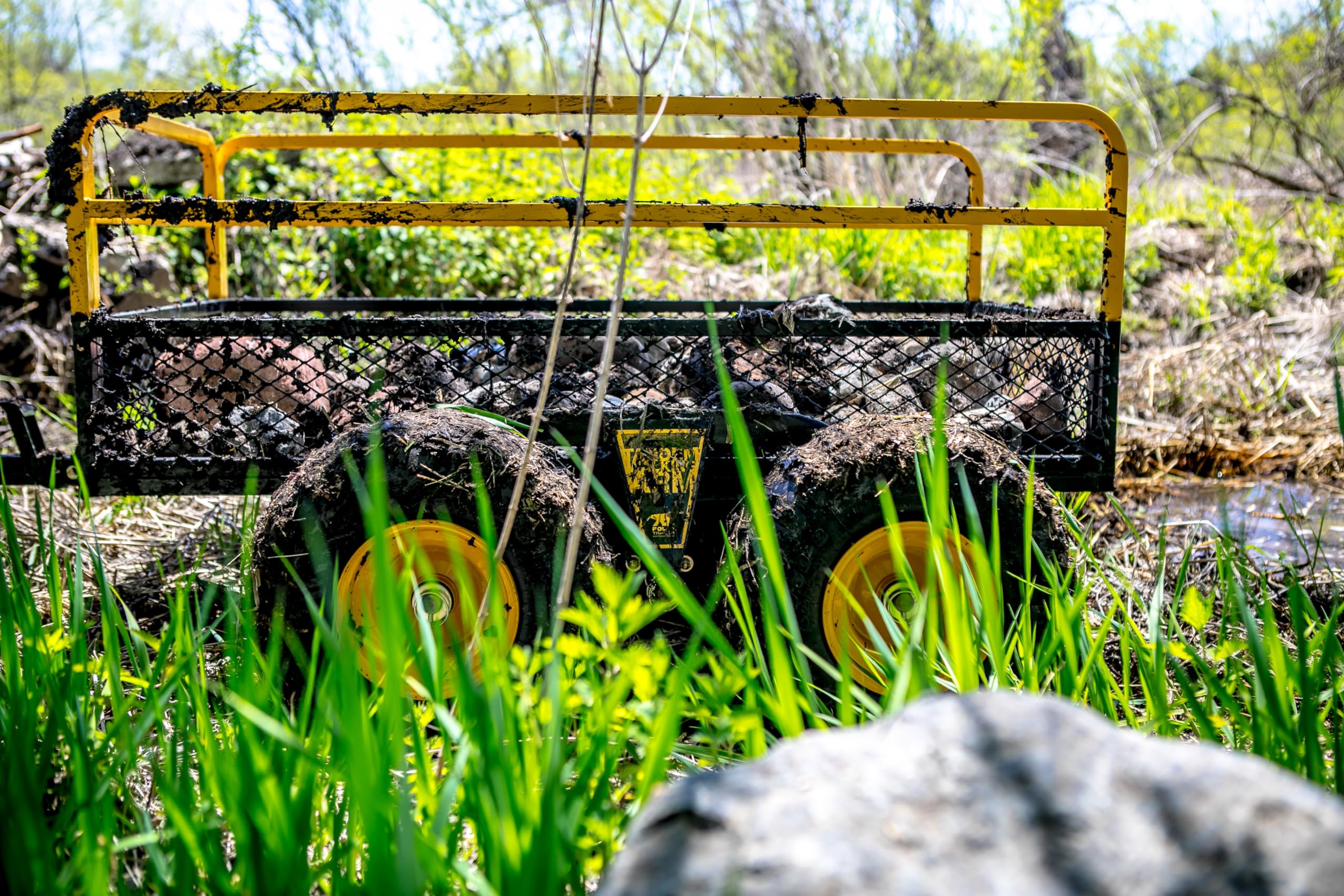 Polar Trailer TA HDM 1400 – Heavy-Duty Utility Trailer with Tandem Walking Arm, 92" x 51" x 36", Military-Grade Steel Mesh, Rust-Resistant, 10-Minute Assembly