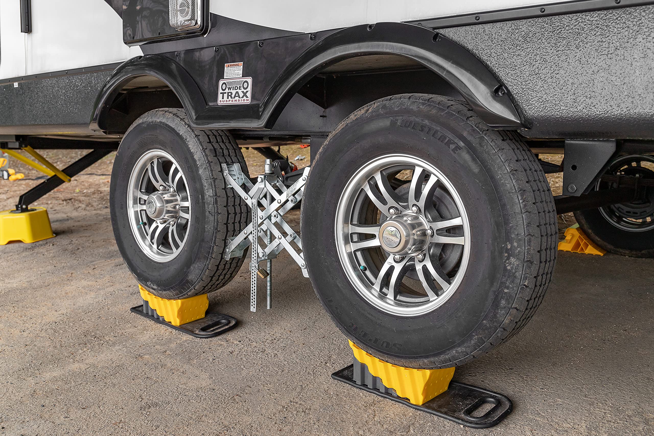 Camco Non-Slip Base Pad for Camper/RV Curved Levelers and Wheel Chocks - Keeps RV Wheel Chocks & Curved RV Leveling Blocks from Shifting - Features Built-in Carry Handles - Crafted of Rubber (44426)