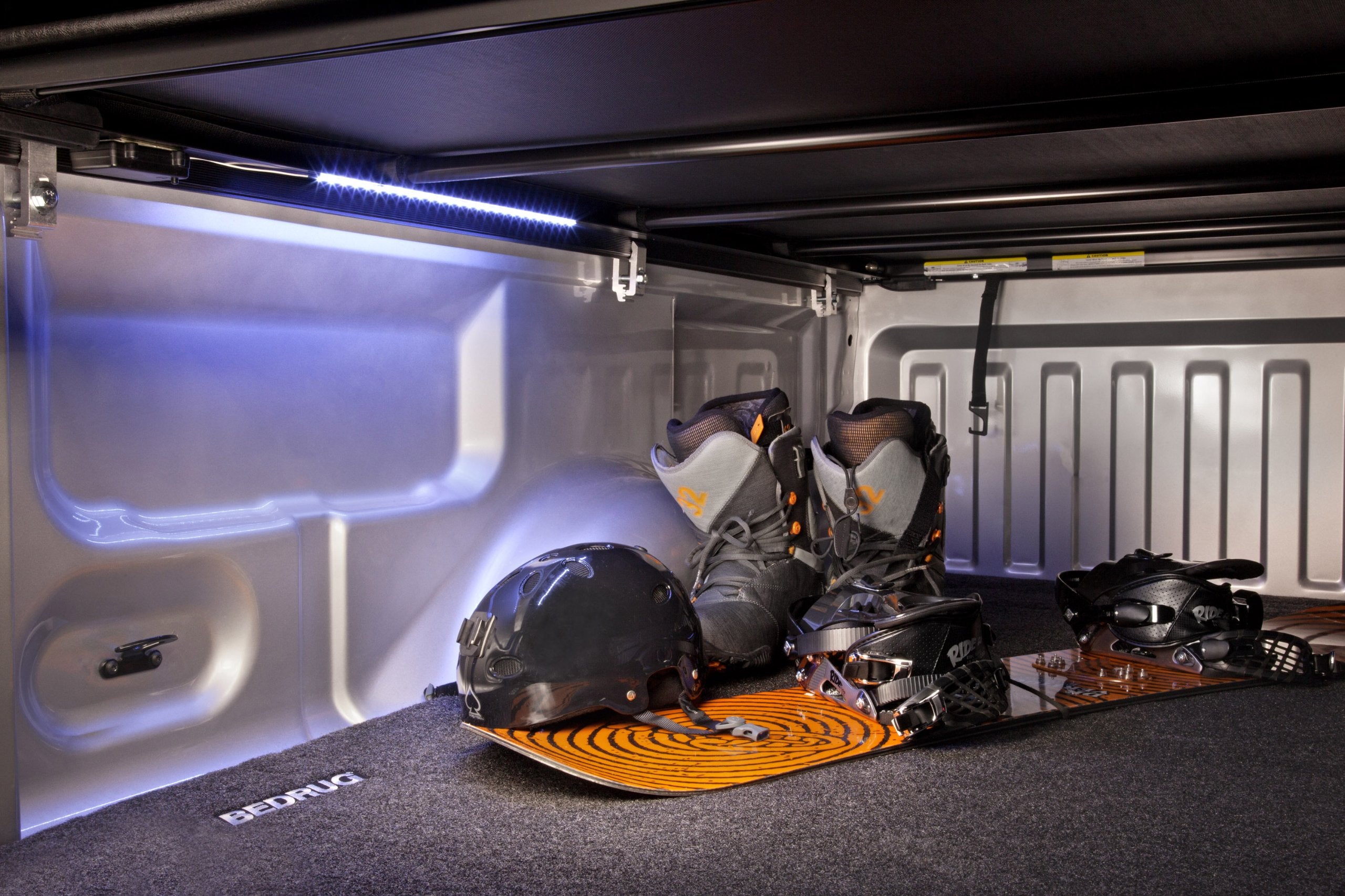TruXedo RealTruck B-Light Battery Powered 18" | 1704998 | Truck Luggage - Battery Powered truck bed lighting system 18"