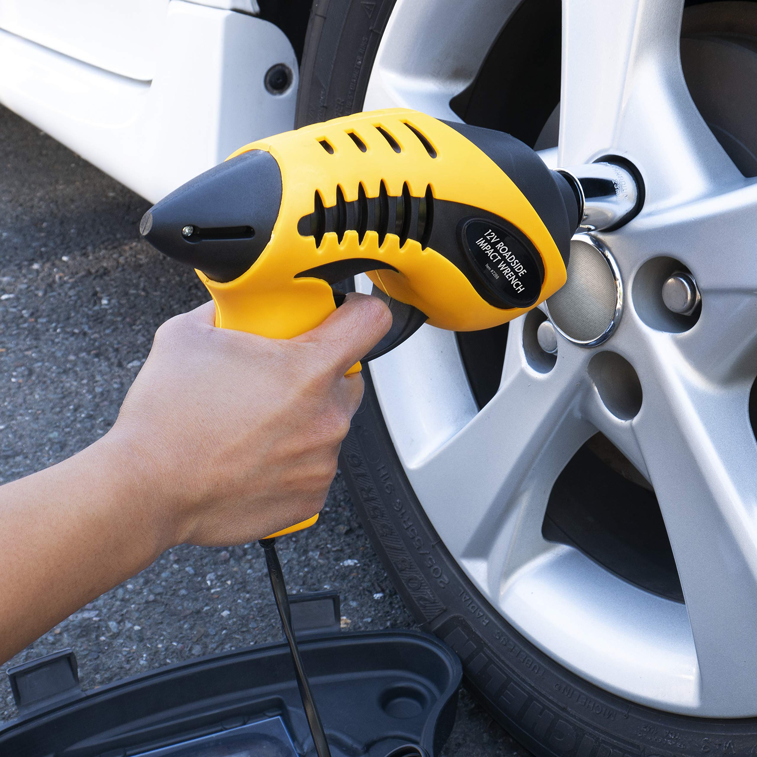 12V Wagan EL2288 Roadside Impact Wrench, 1/2 inch Drive, 258 ft-lbs Torque Power, Tire Repair Tools with Sockets and Carry Case
