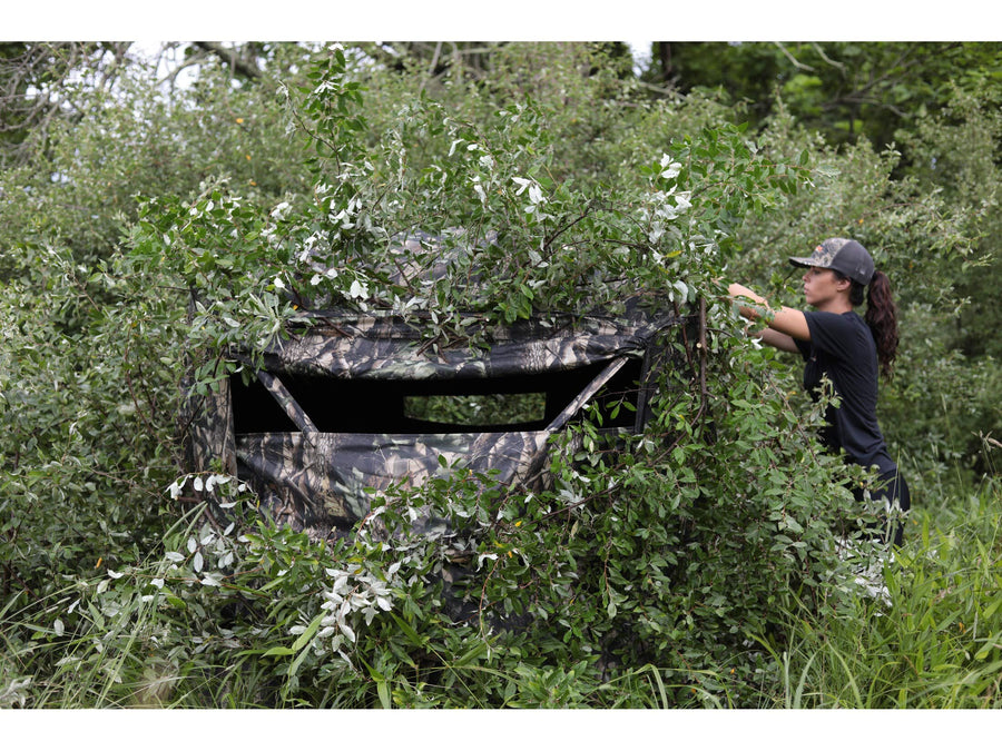 300D HME Executioner Cervidae Camo Fabric Water Resistant Standing Height 67" Three Person Pop-Up Ground Blind